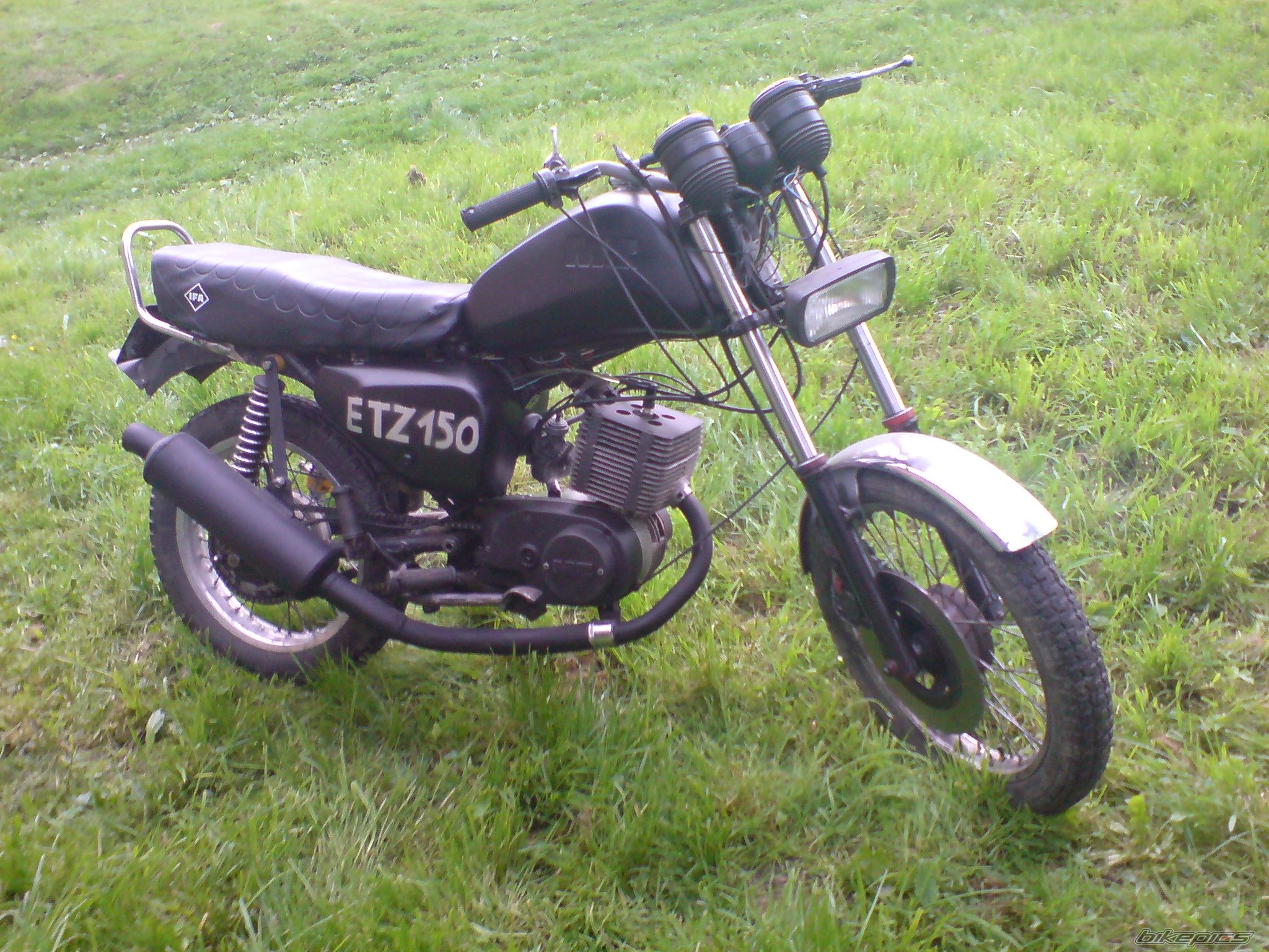 Photo 1985977