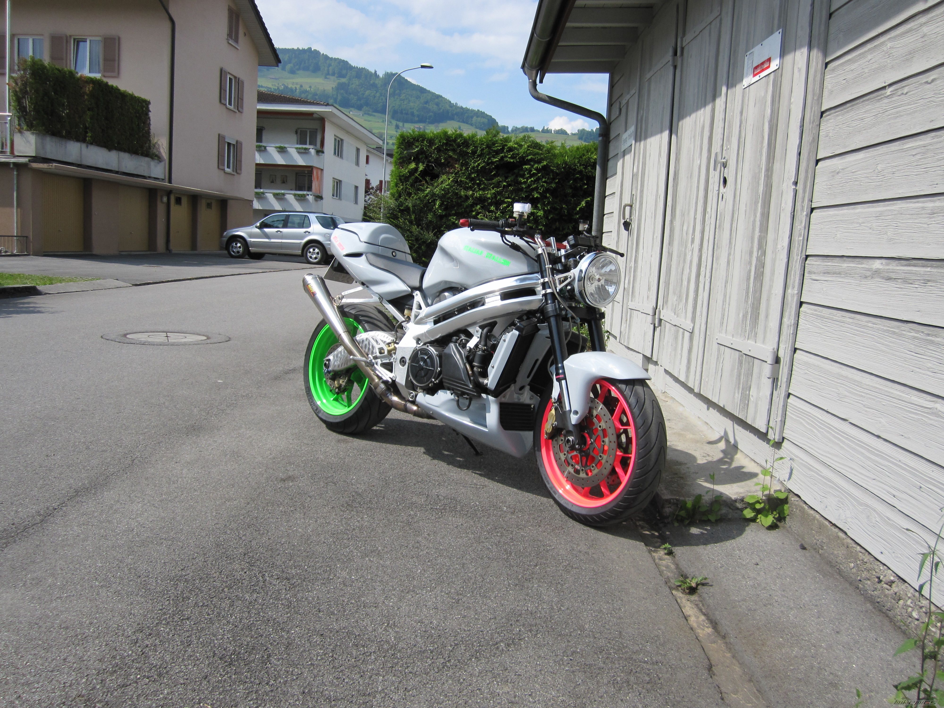 Bike Photo 1986038