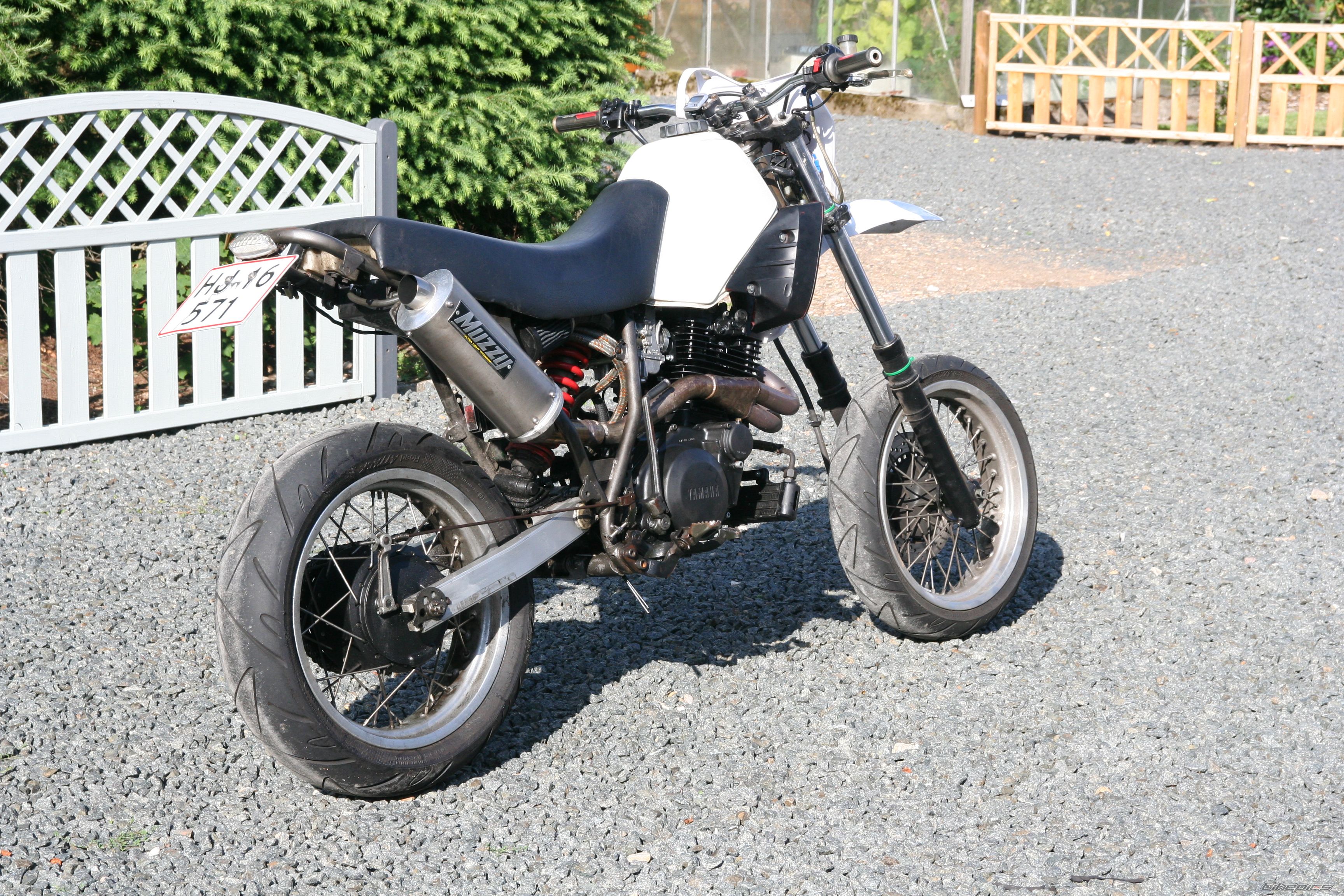 Photo 1986617