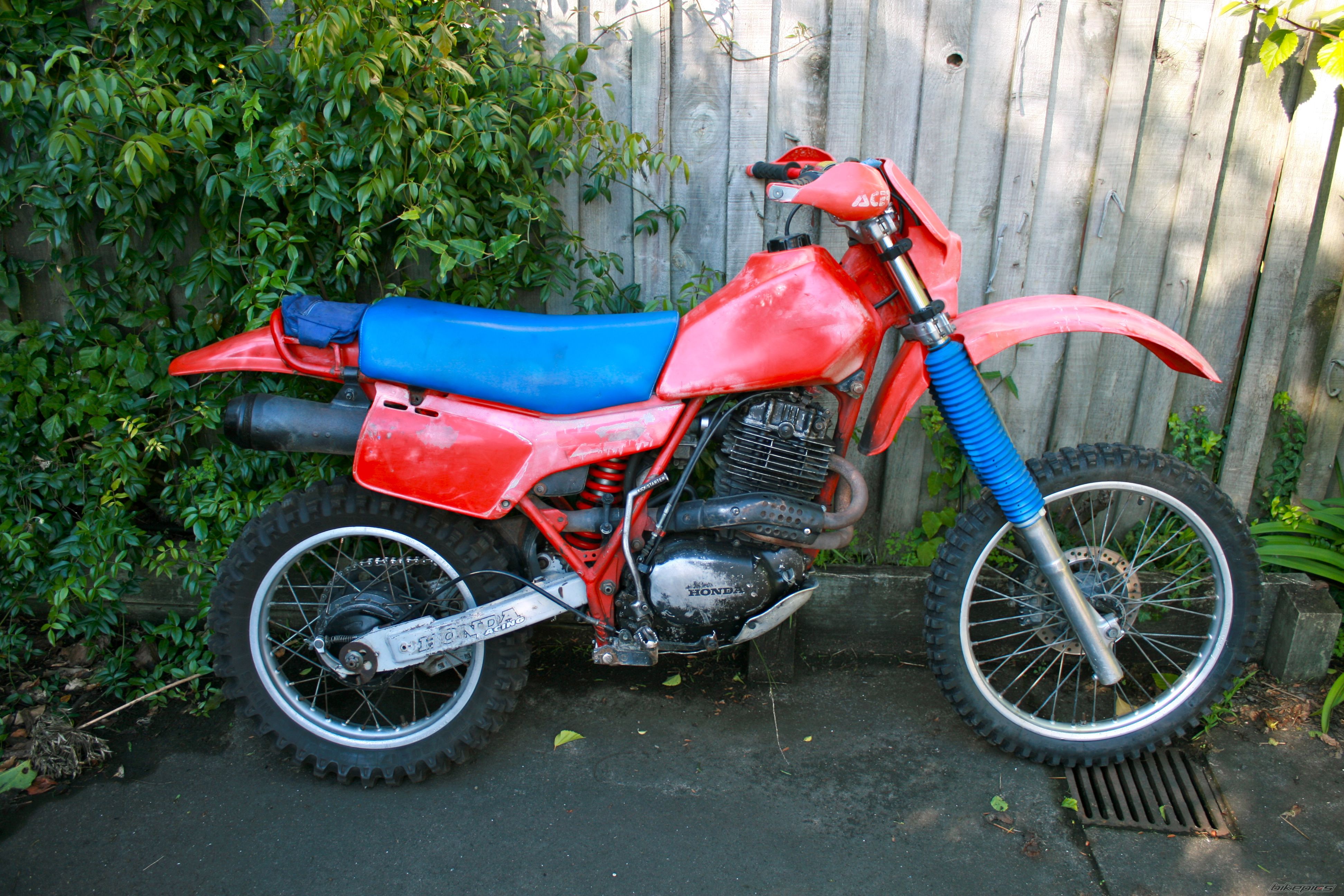 Bike Photo 1986826