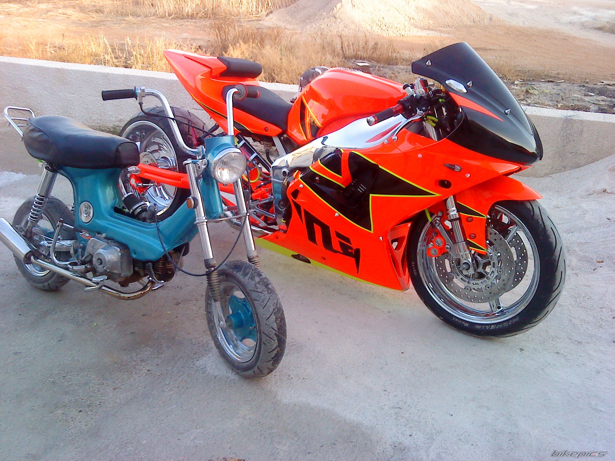 Photo 1986849