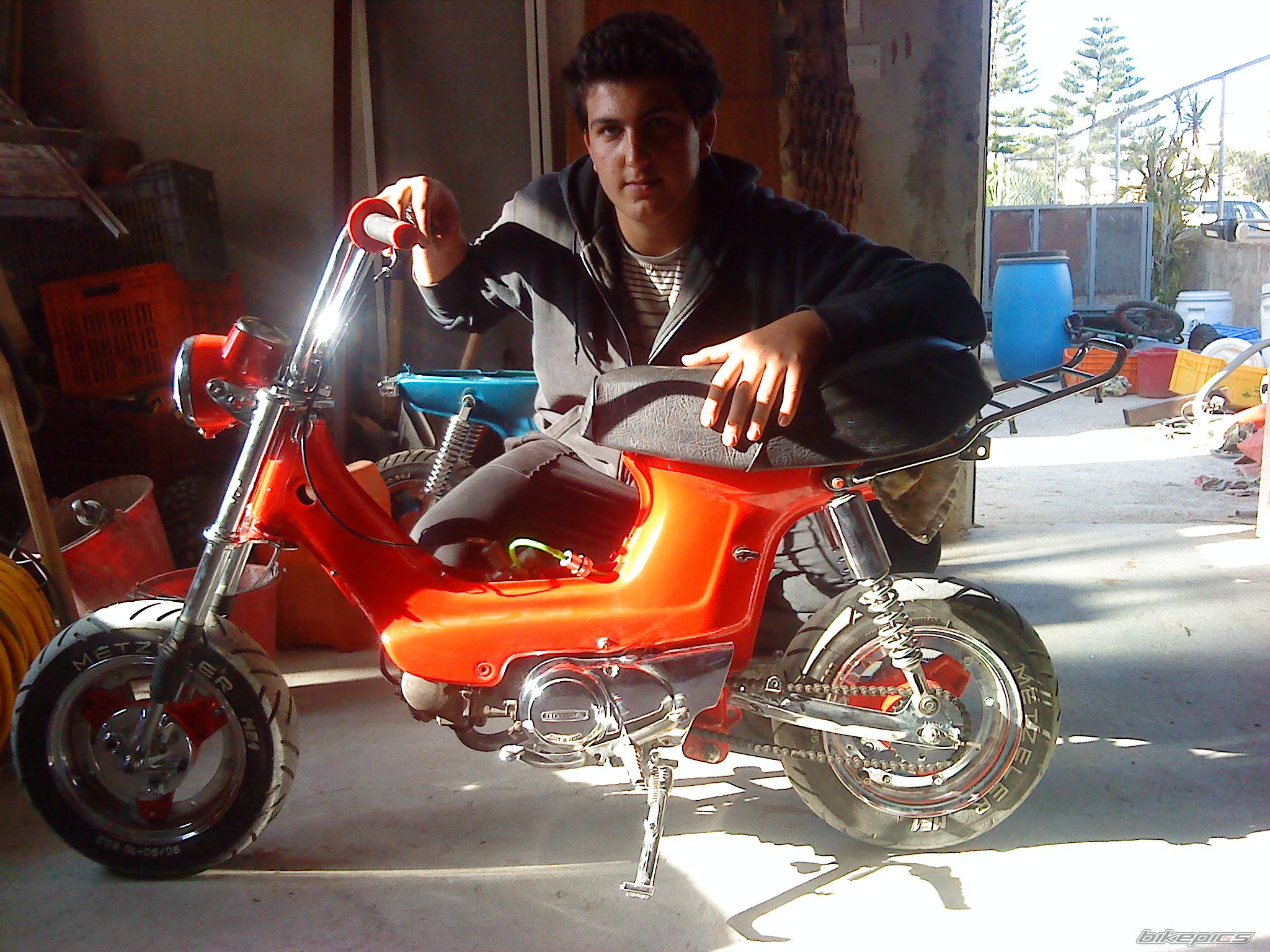 Photo 1986852
