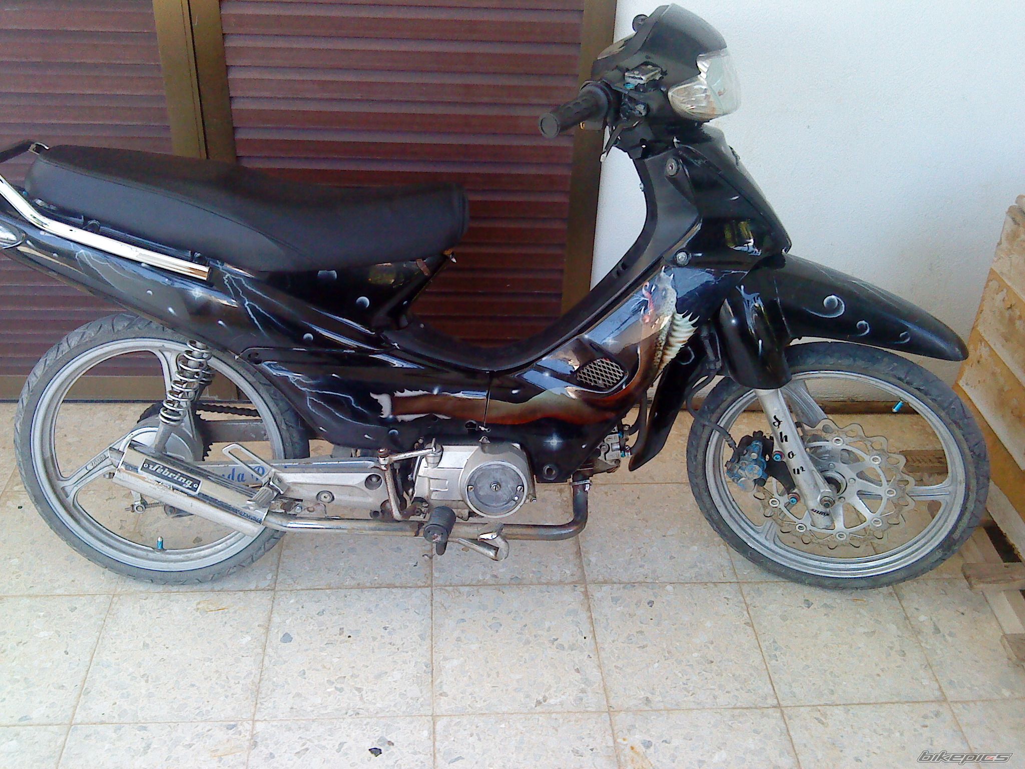 Photo 1986896
