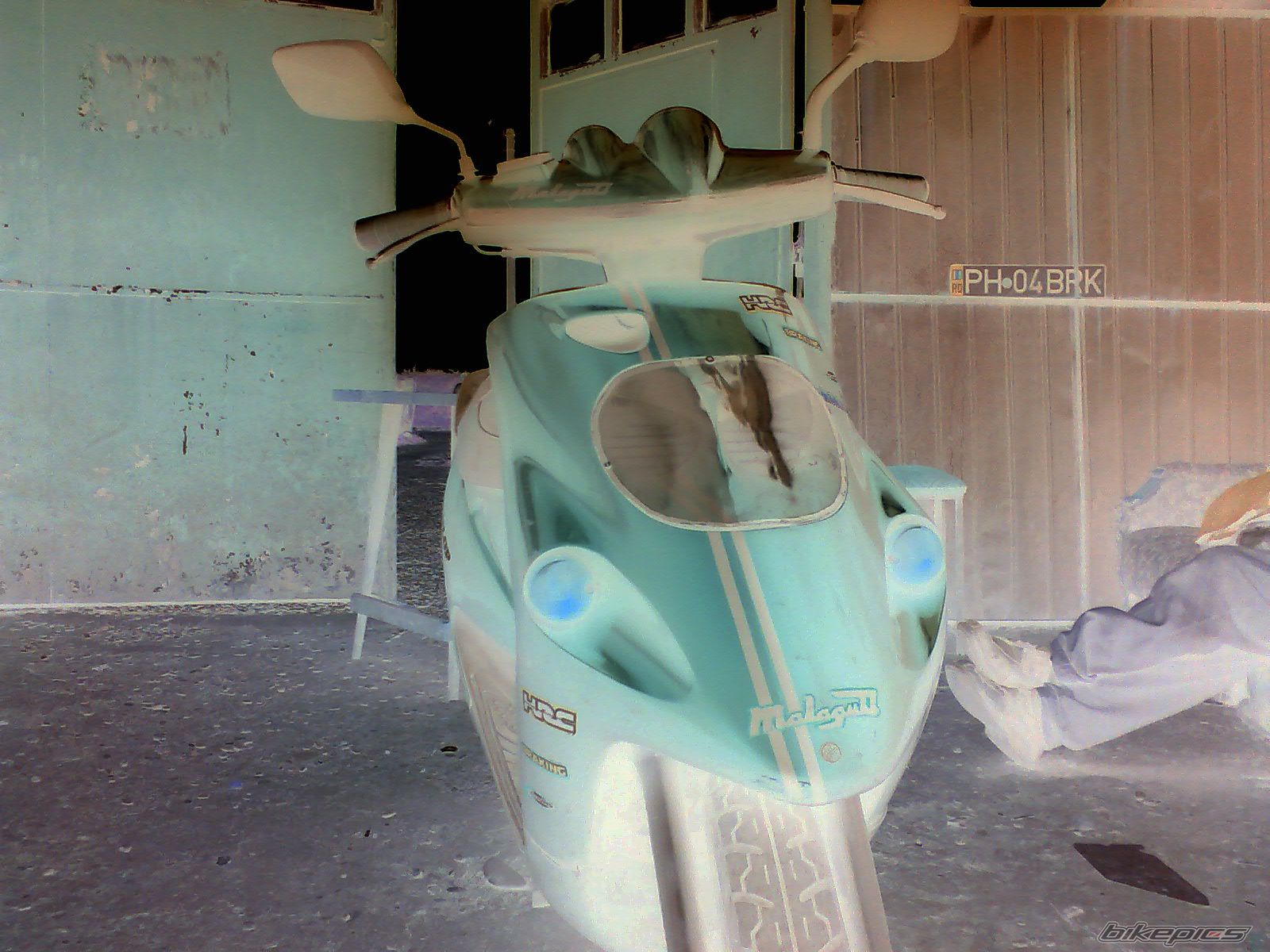 Photo 1987319