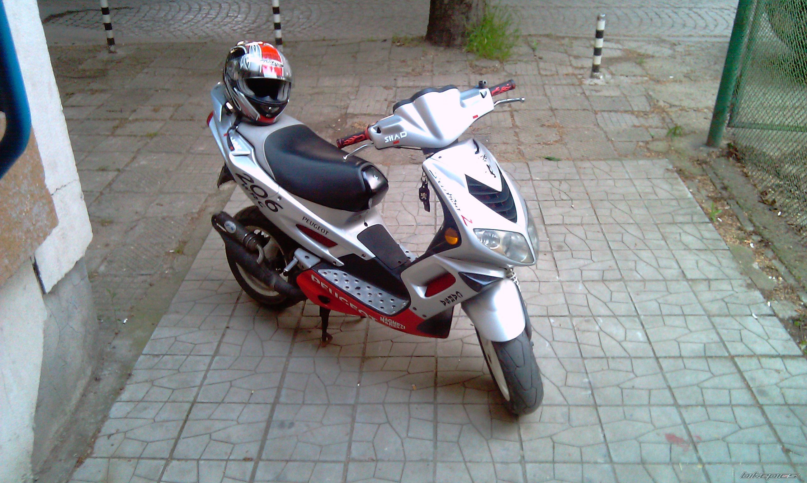 Photo 1987369