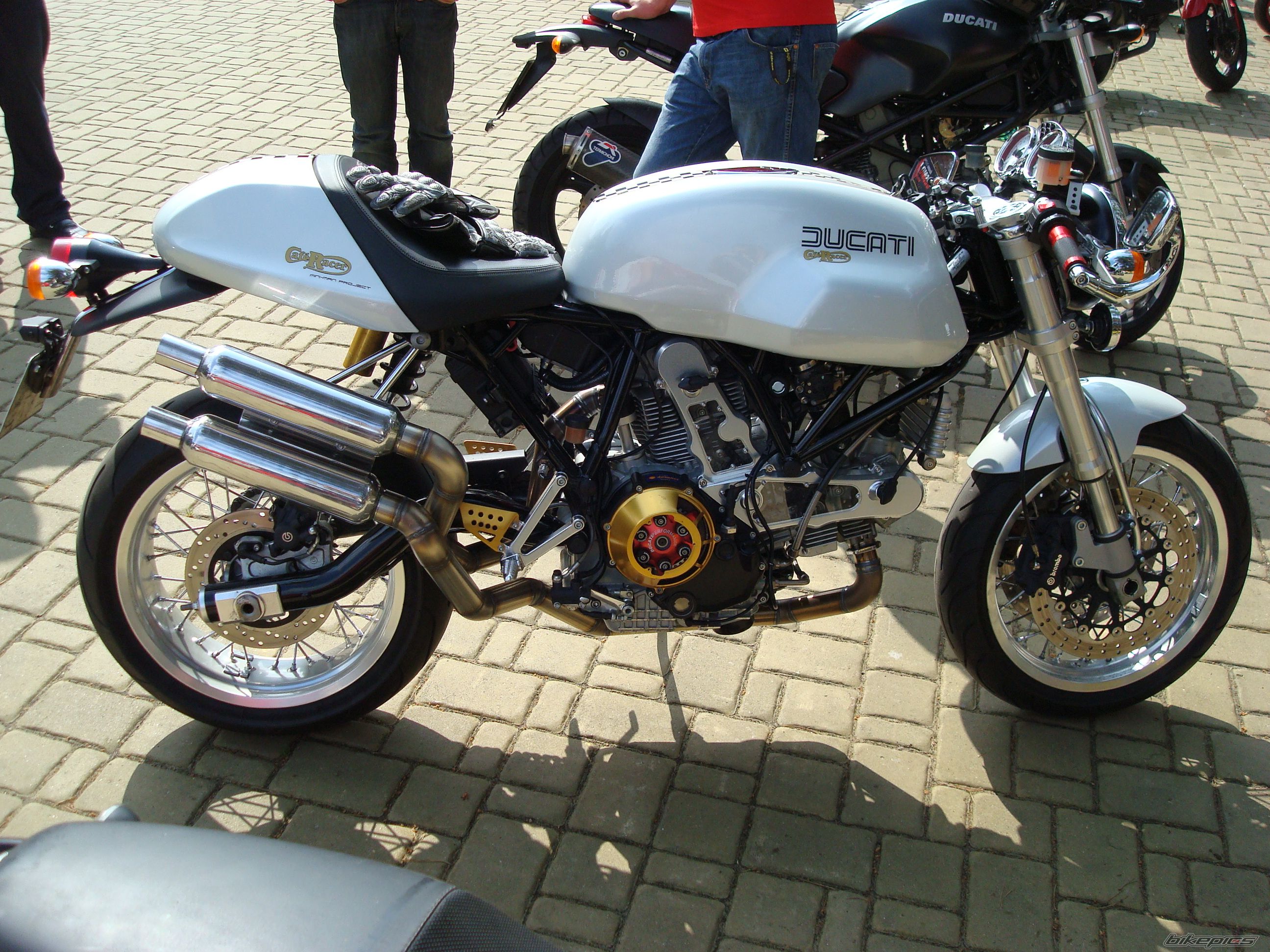Bike Photo 1987419