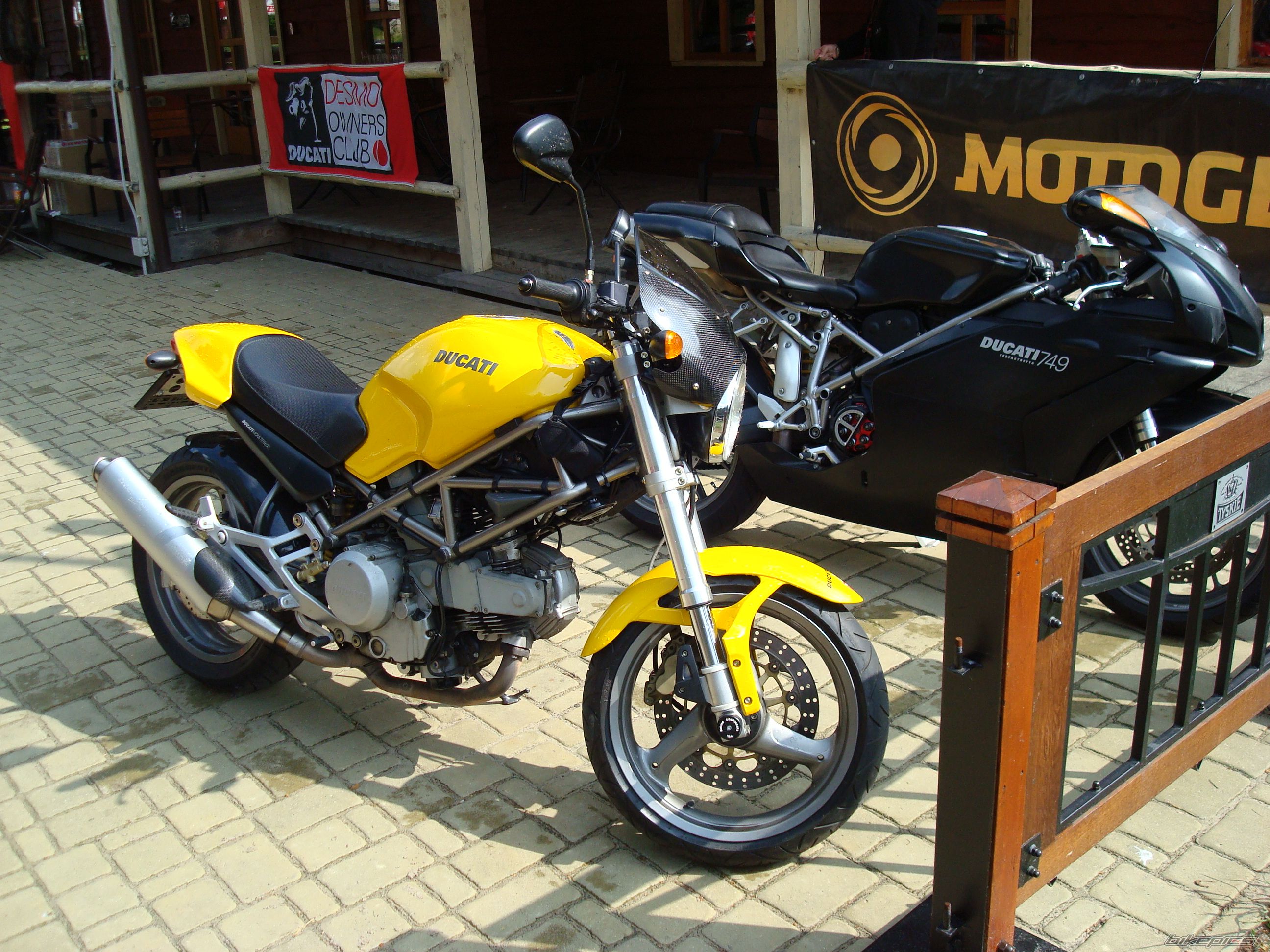 Bike Photo 1987443