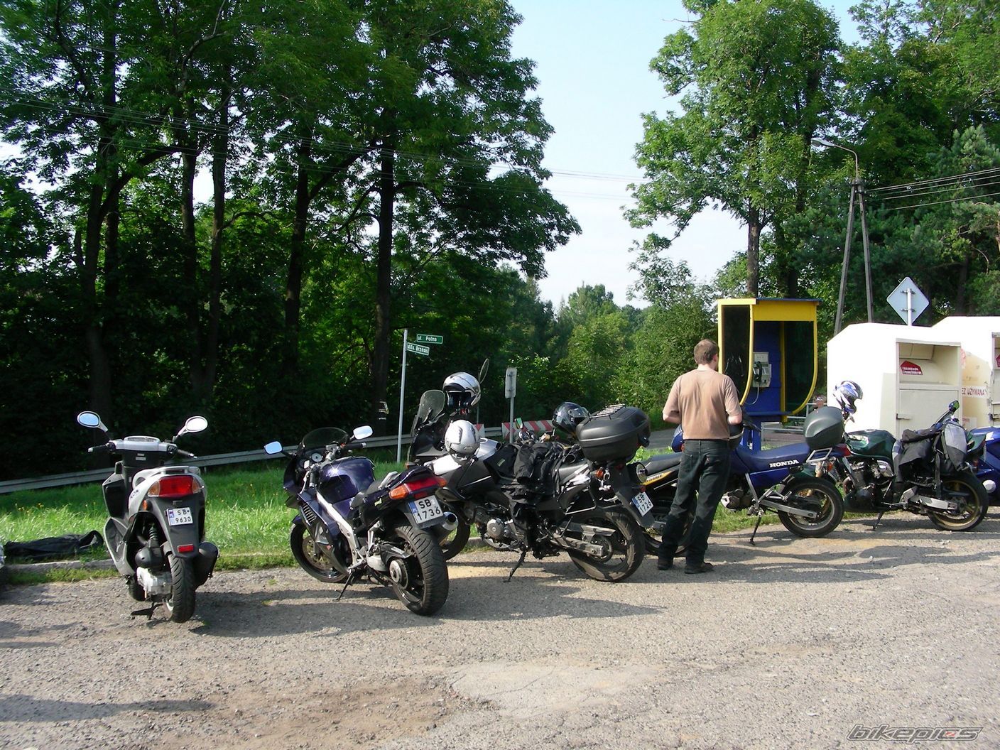 Bike Photo 1987450