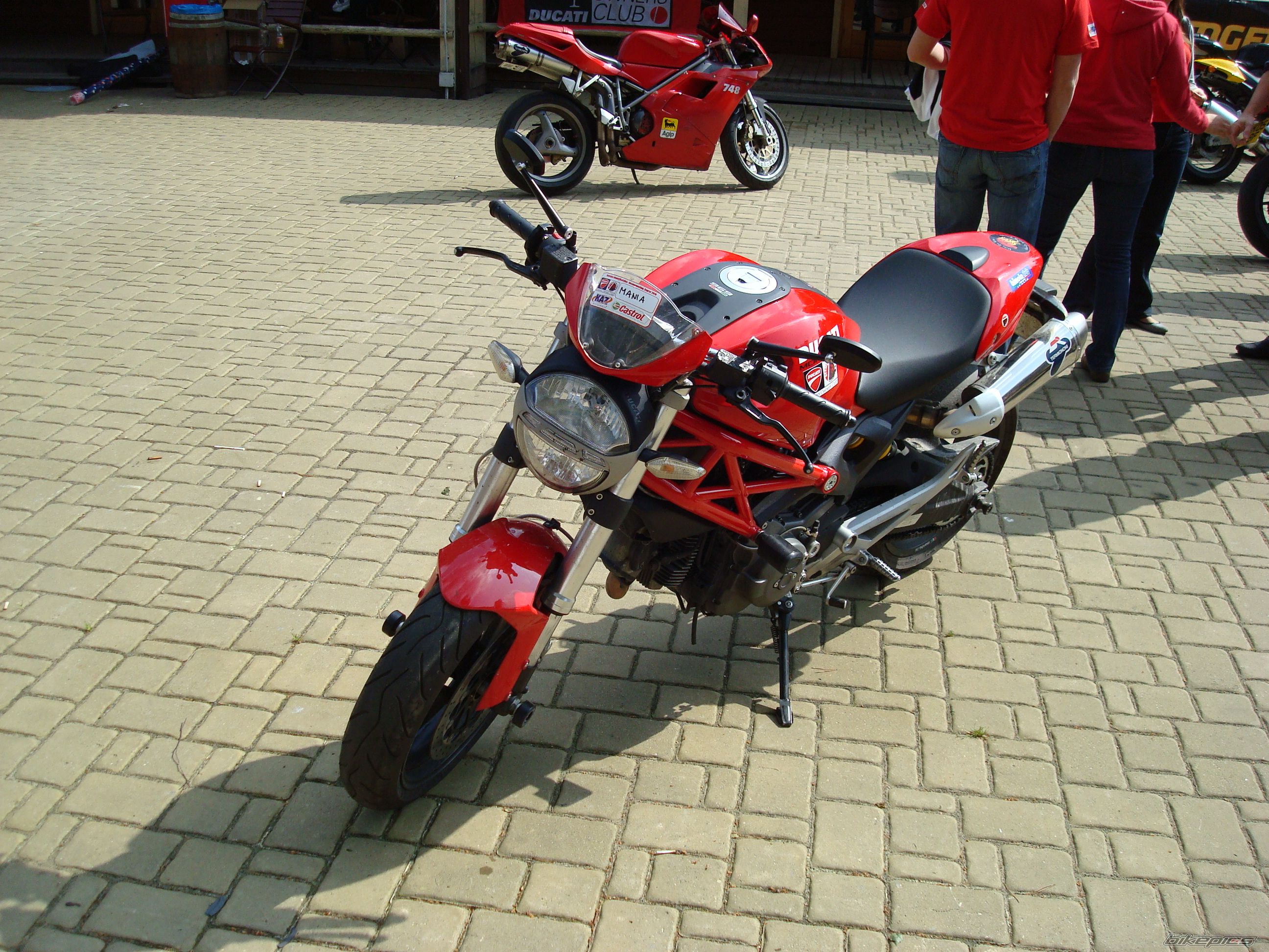 Photo 1987459