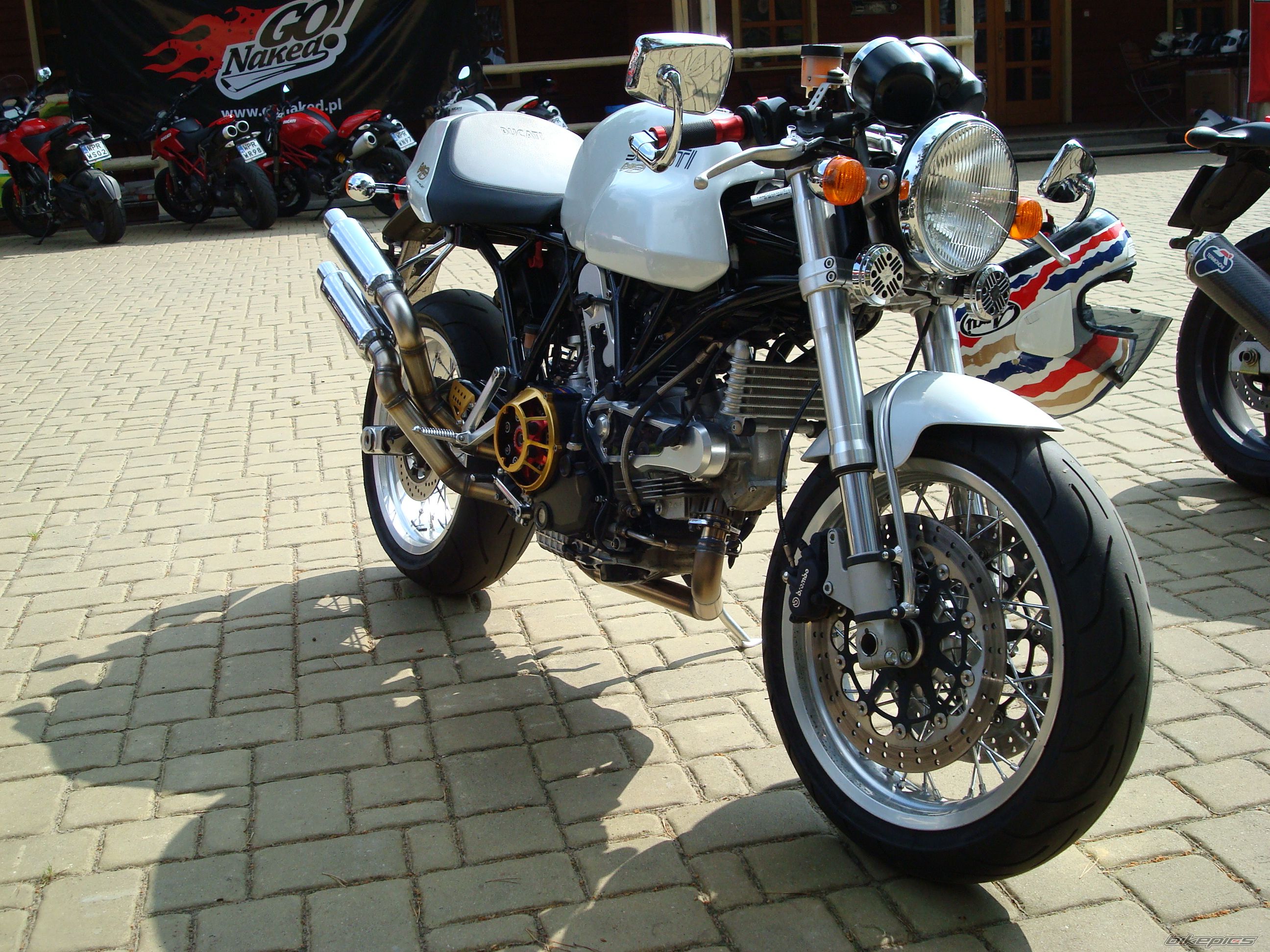 Bike Photo 1987473