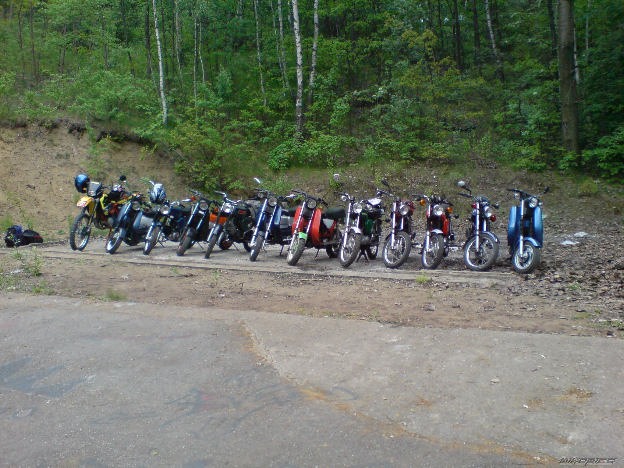 Bike Photo 1987893