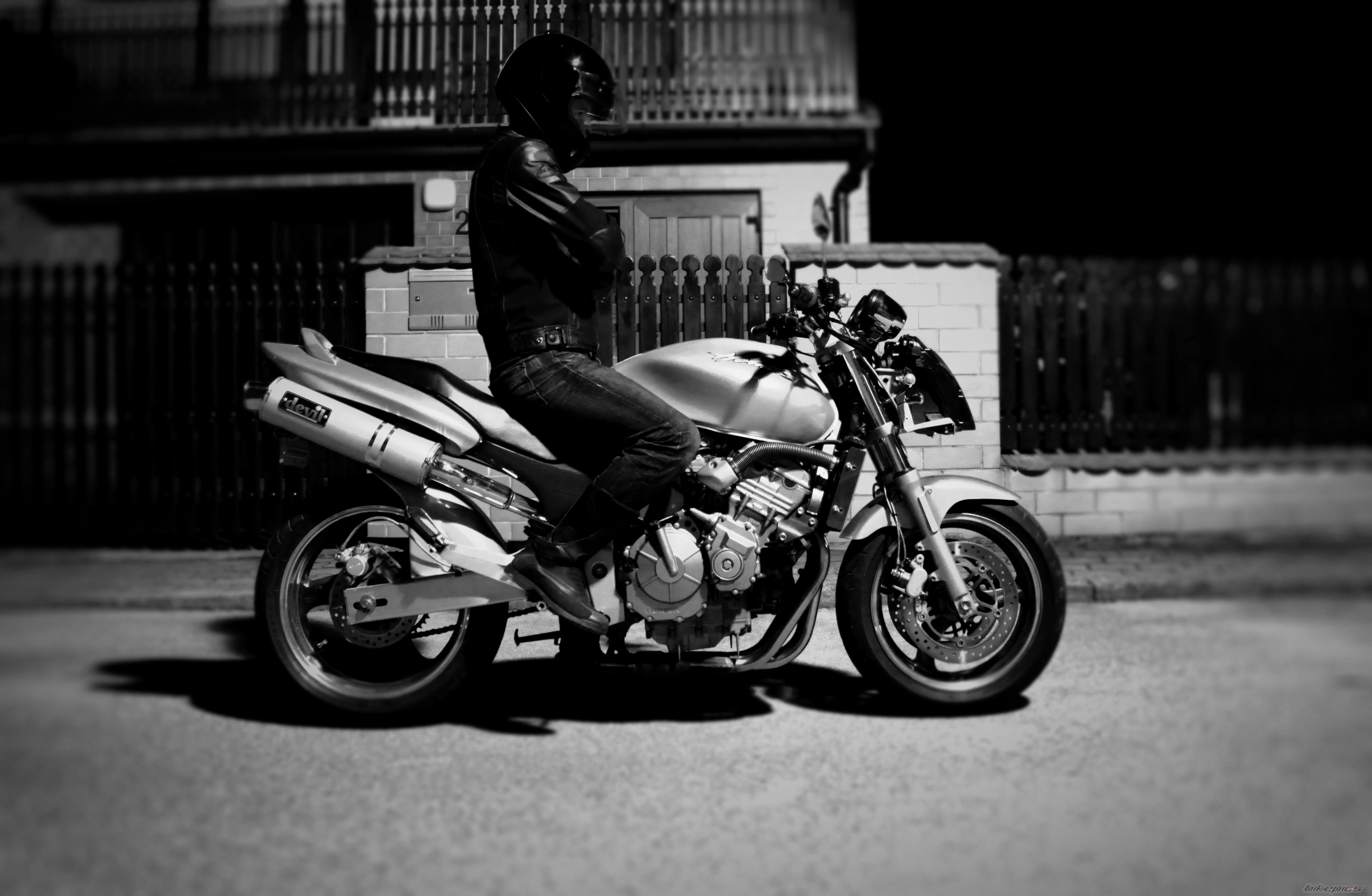 Bike Photo 1987896