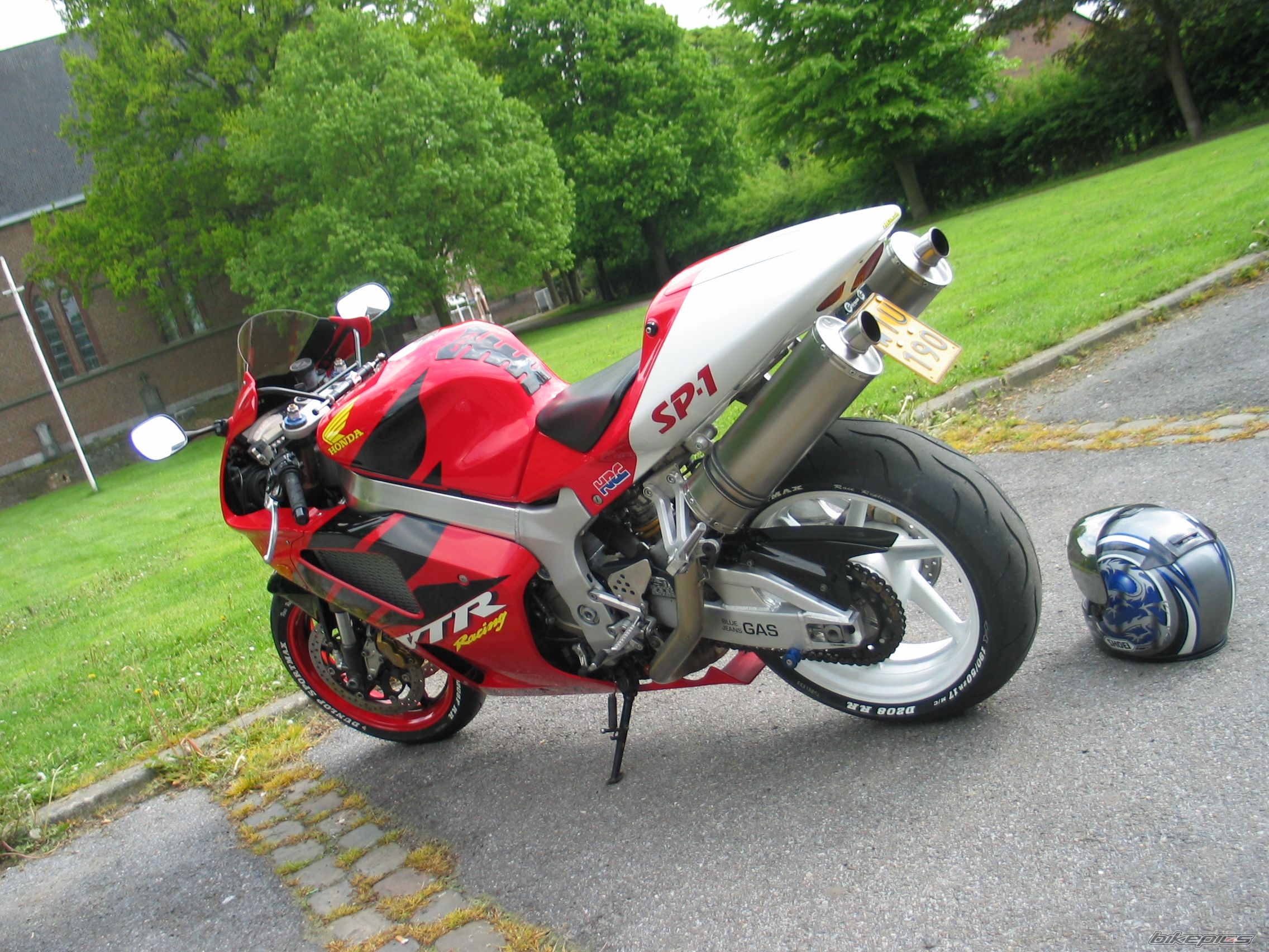 Photo 1987907