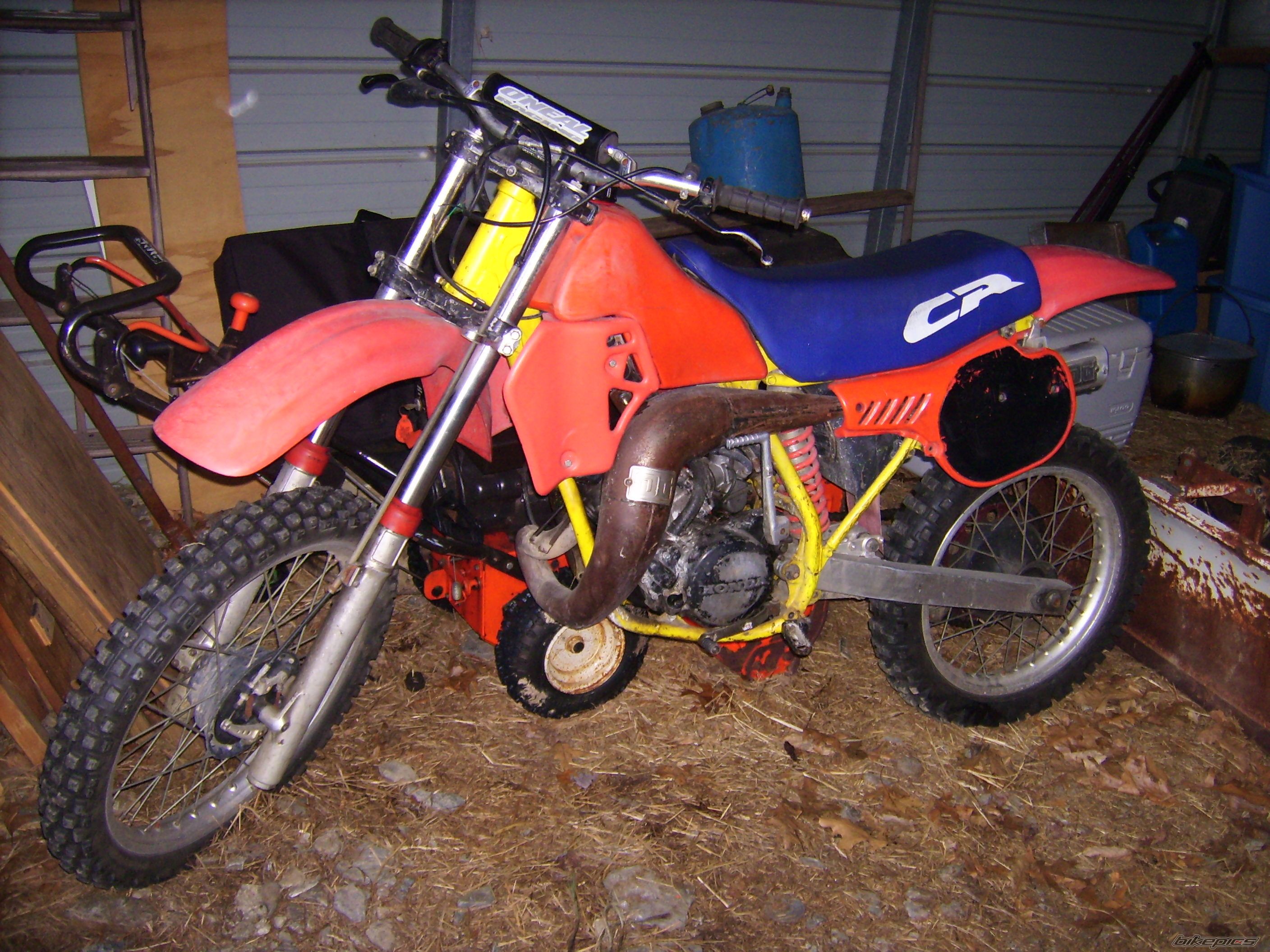 Photo 1988317