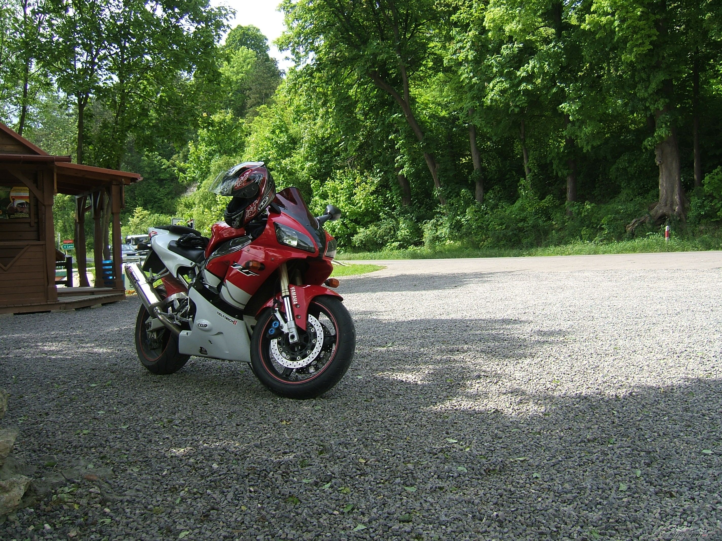 Bike Photo 1988520
