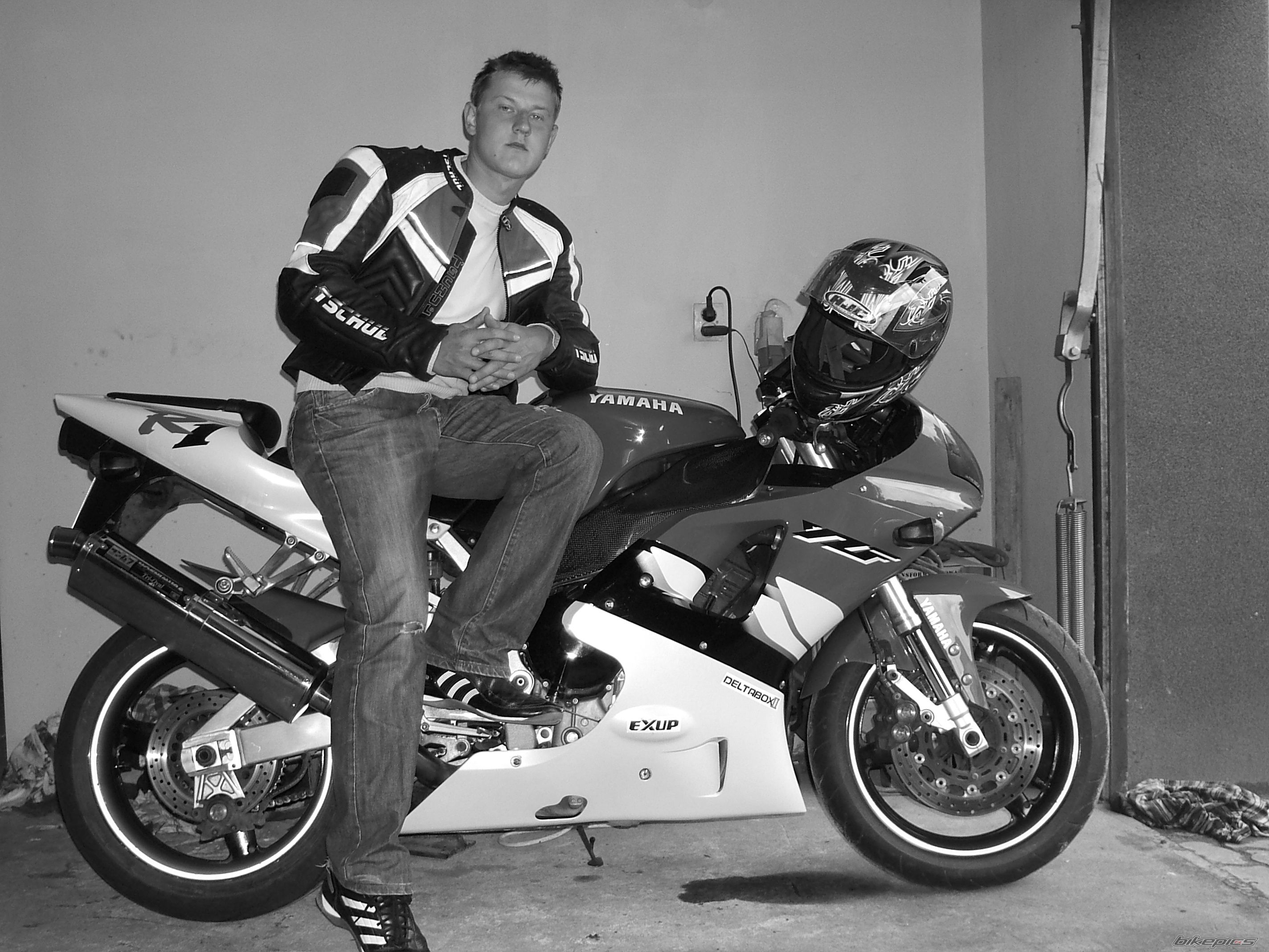 Bike Photo 1988527