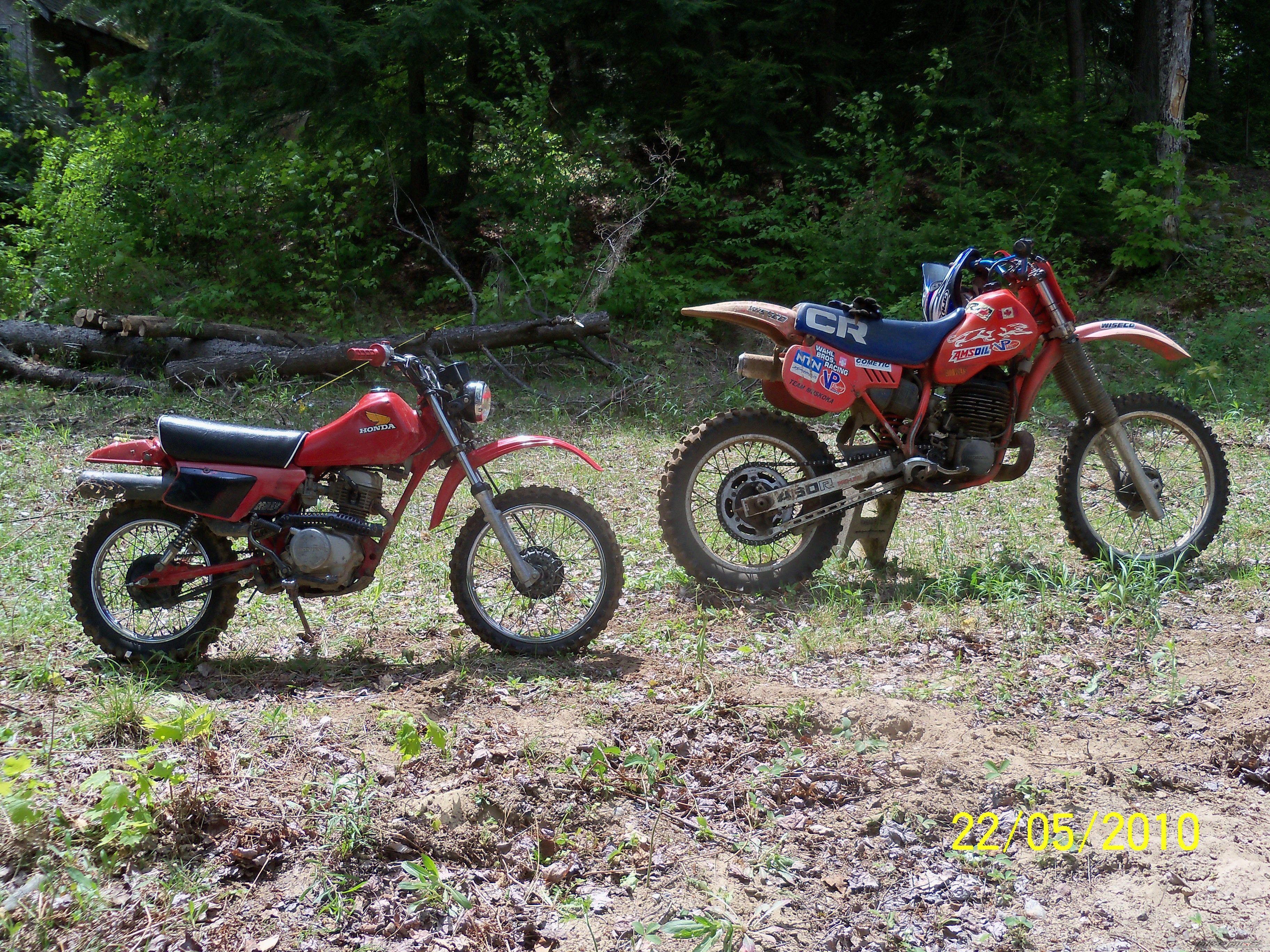Photo 1988957