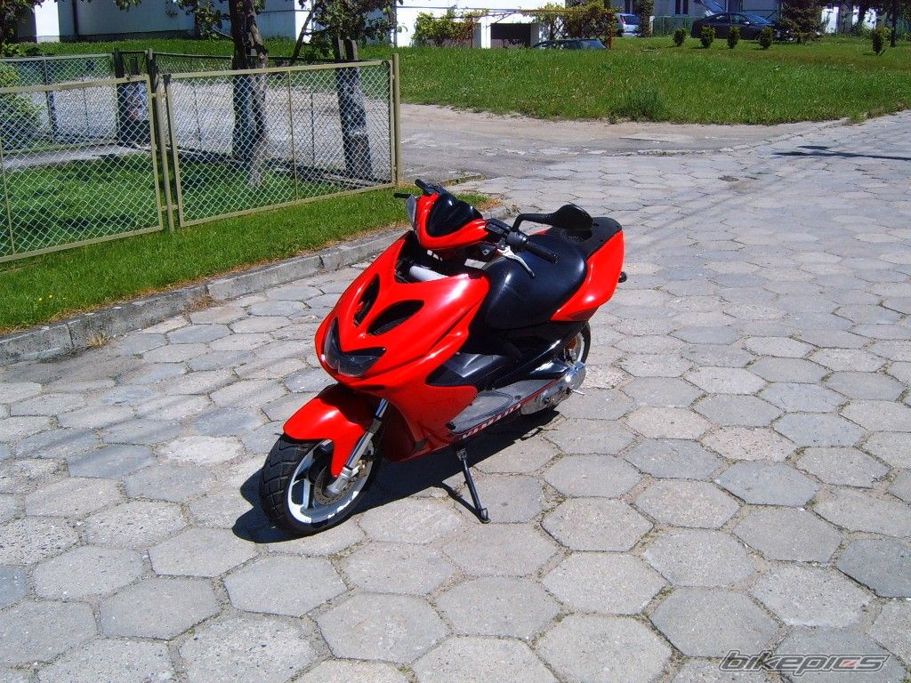 Bike Photo 1989028