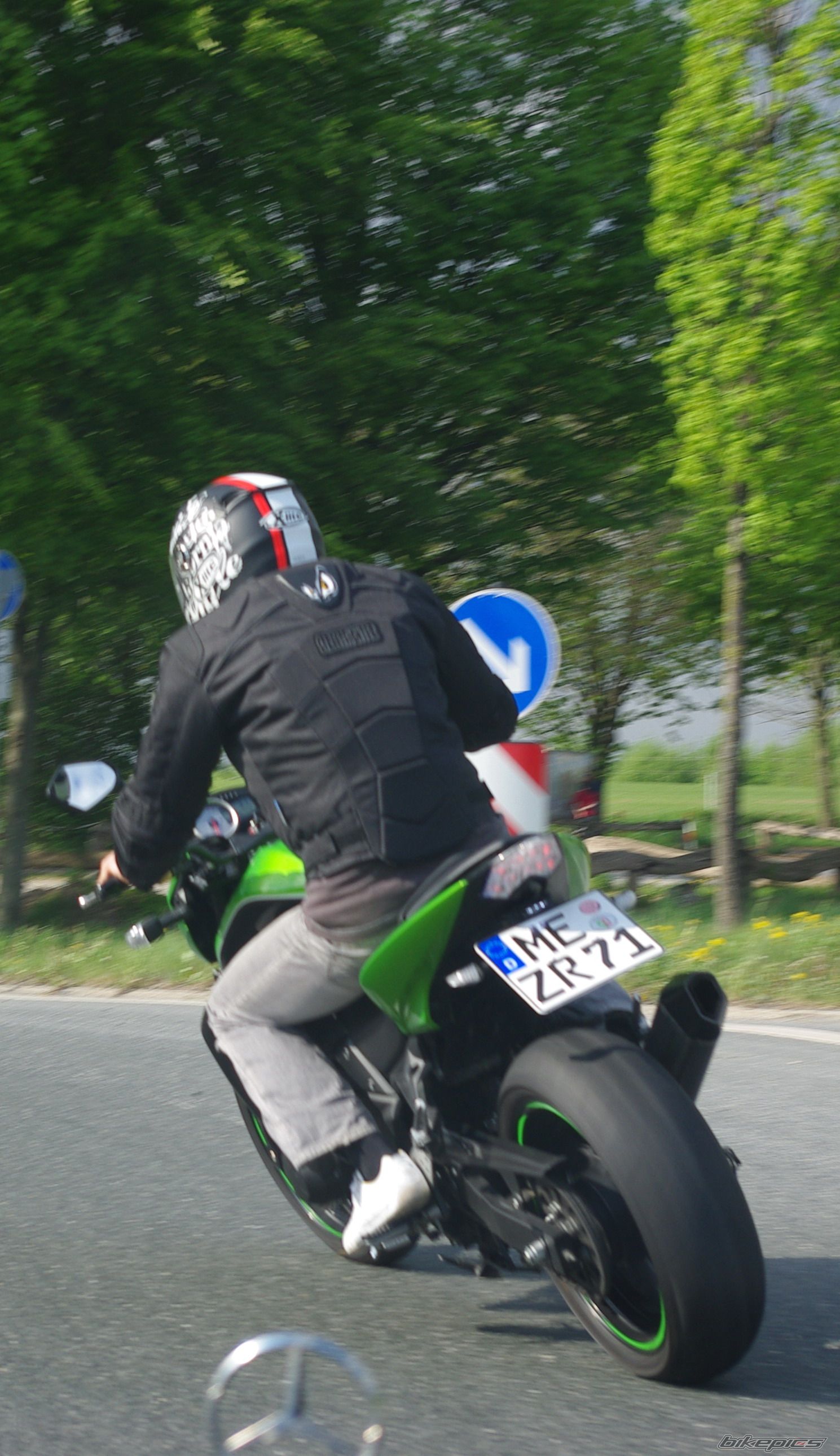 Bike Photo 1989049