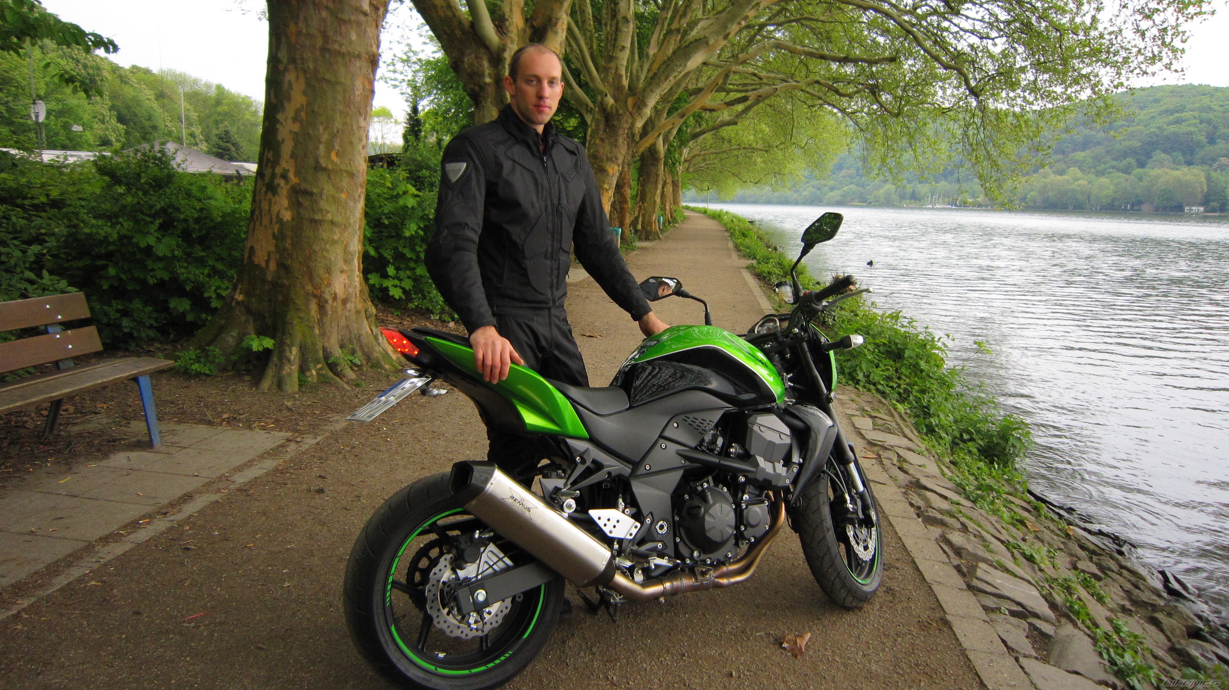 Bike Photo 1989068