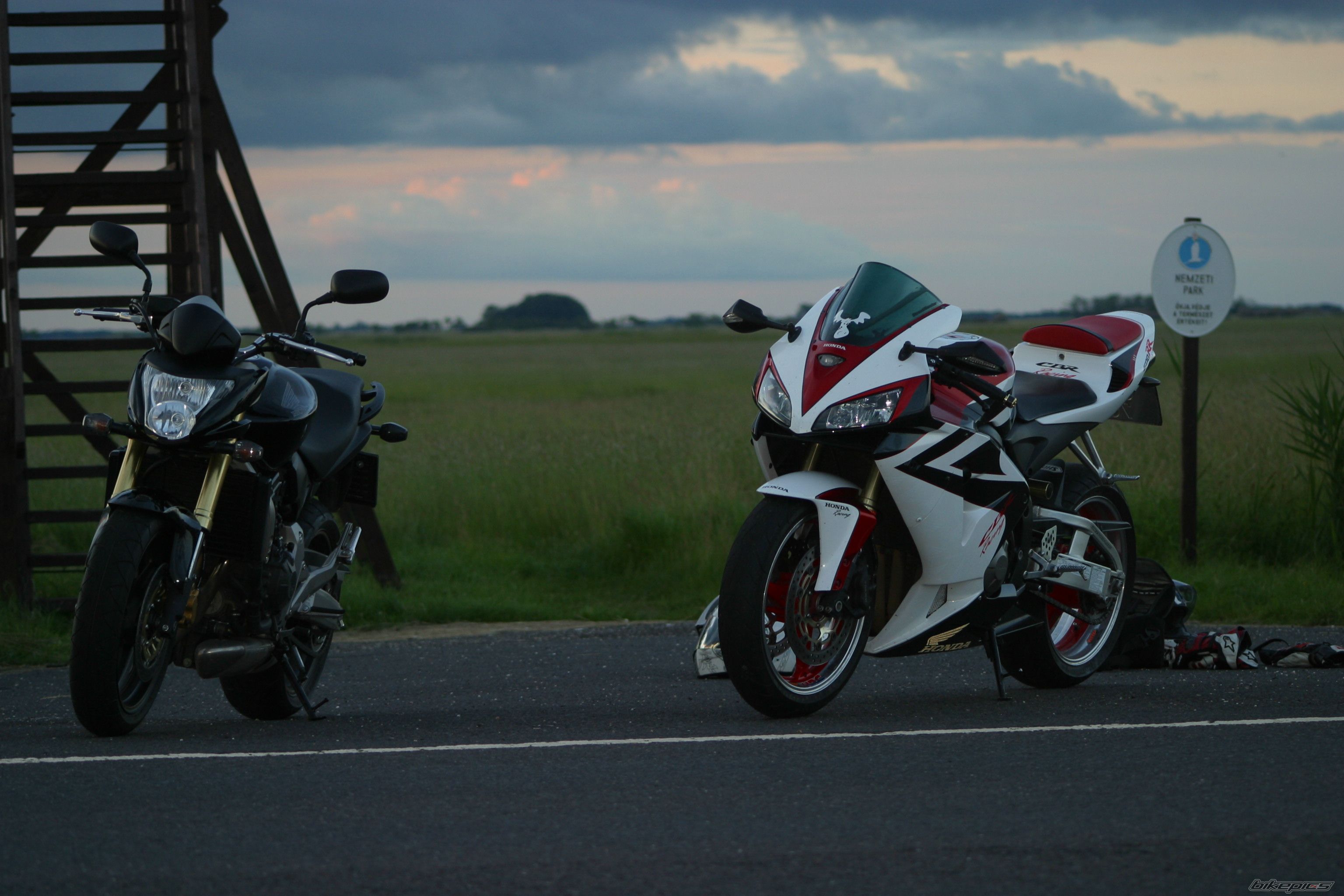 Bike Photo 1989531