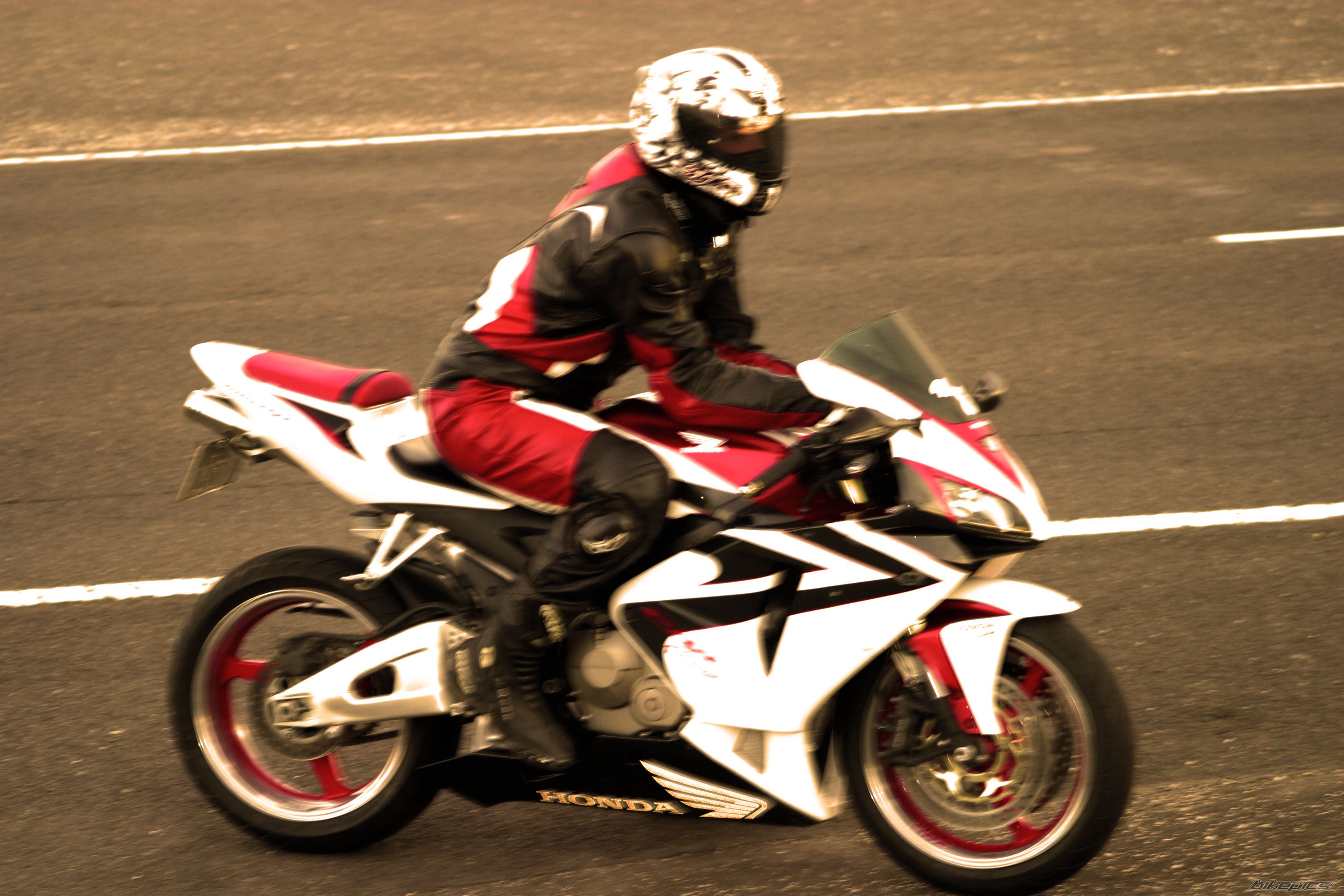 Bike Photo 1989535