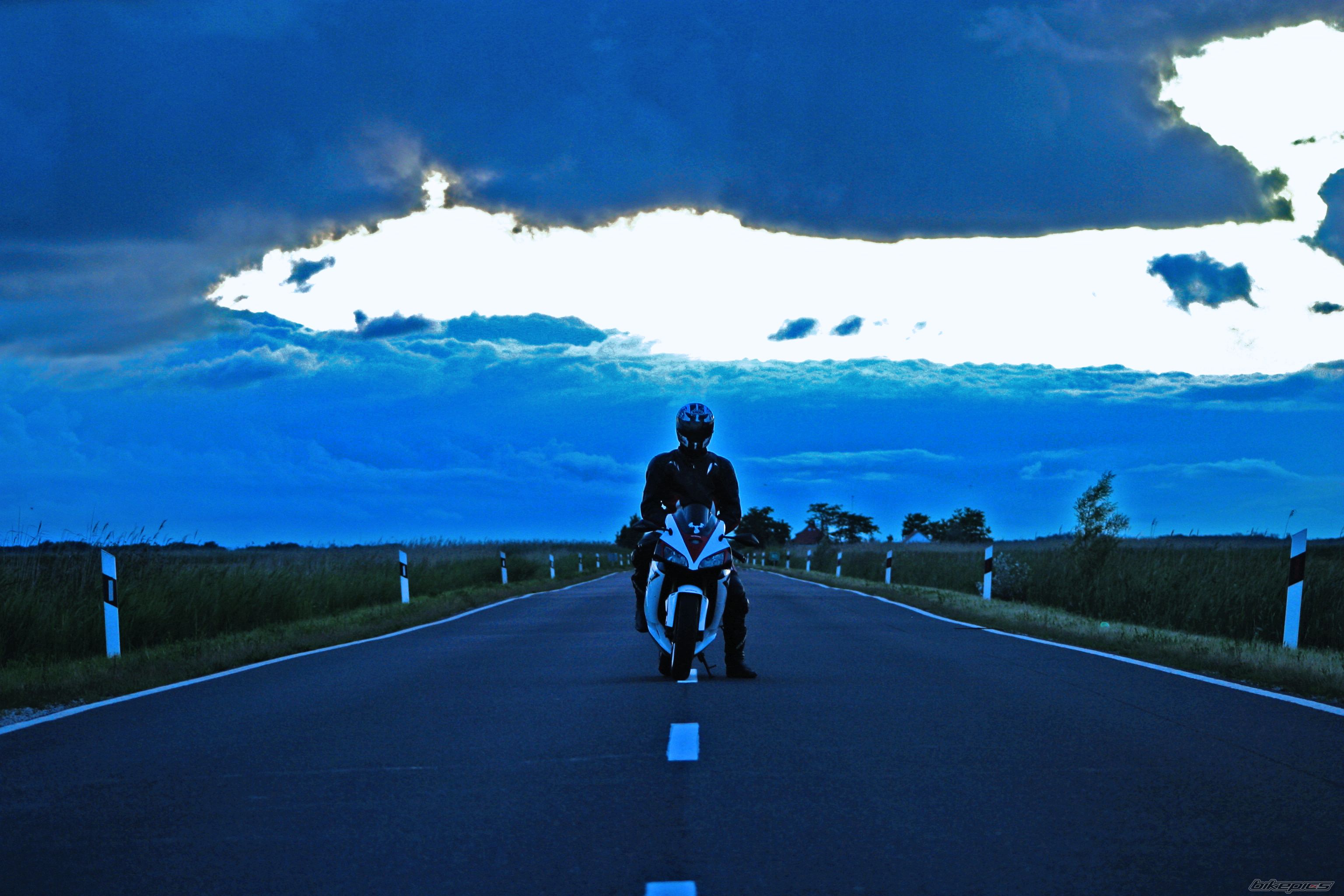 Bike Photo 1989537