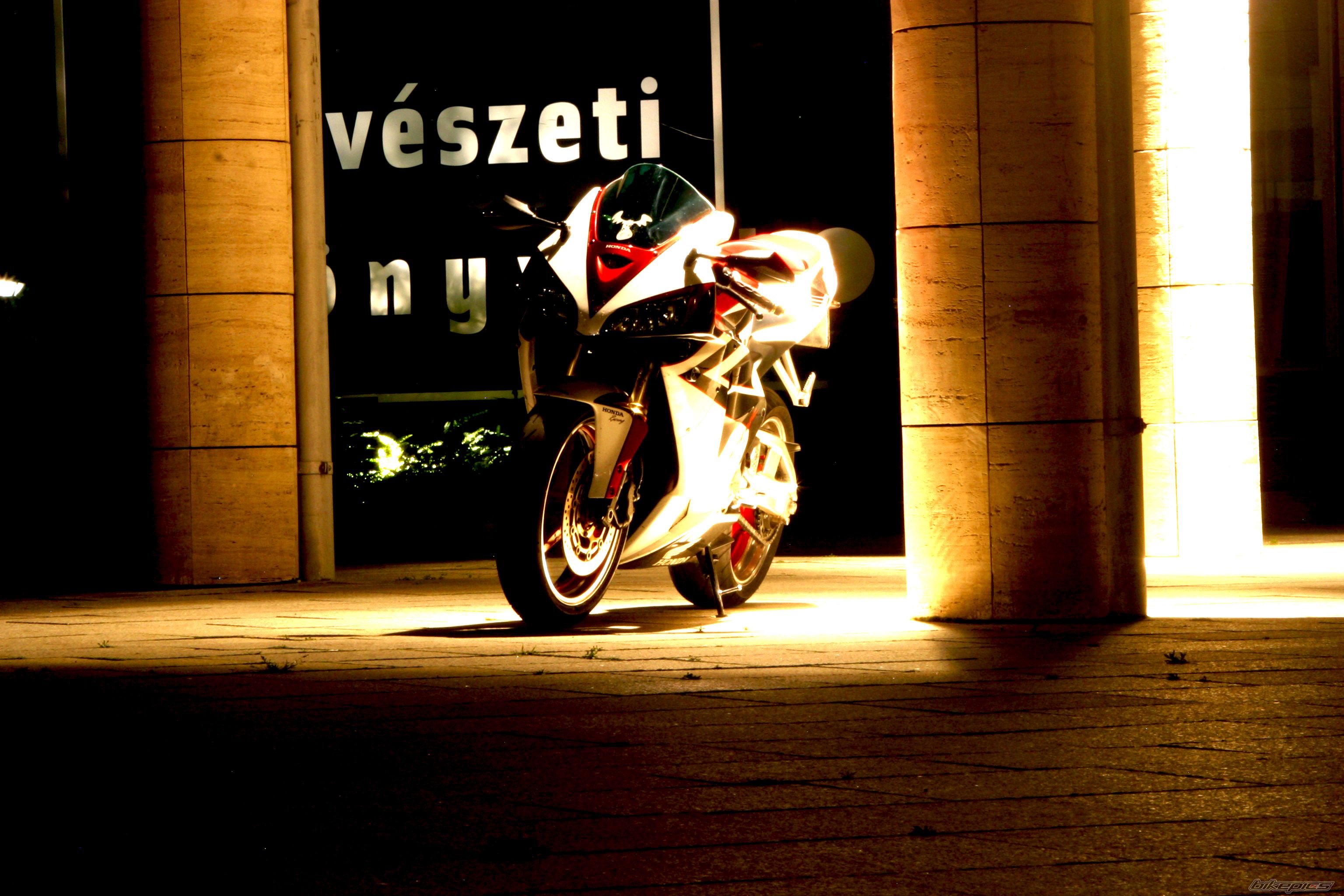 Bike Photo 1989552