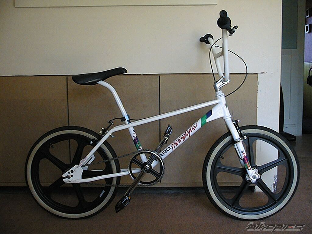 Bike Photo 1989908