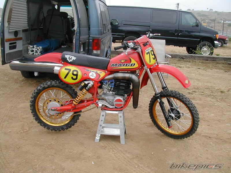 Photo 1989945