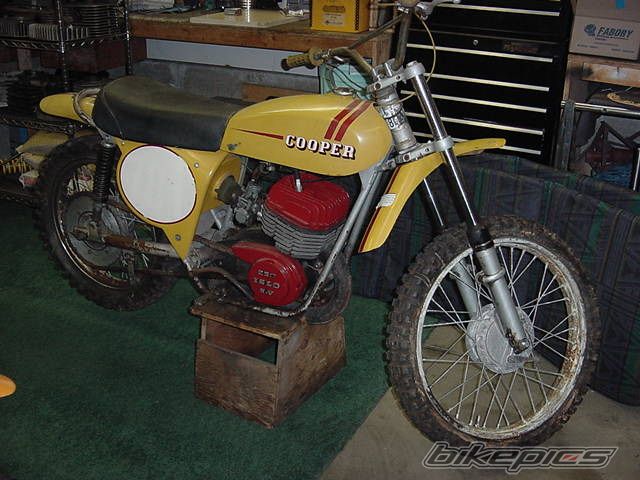 Photo 1989948