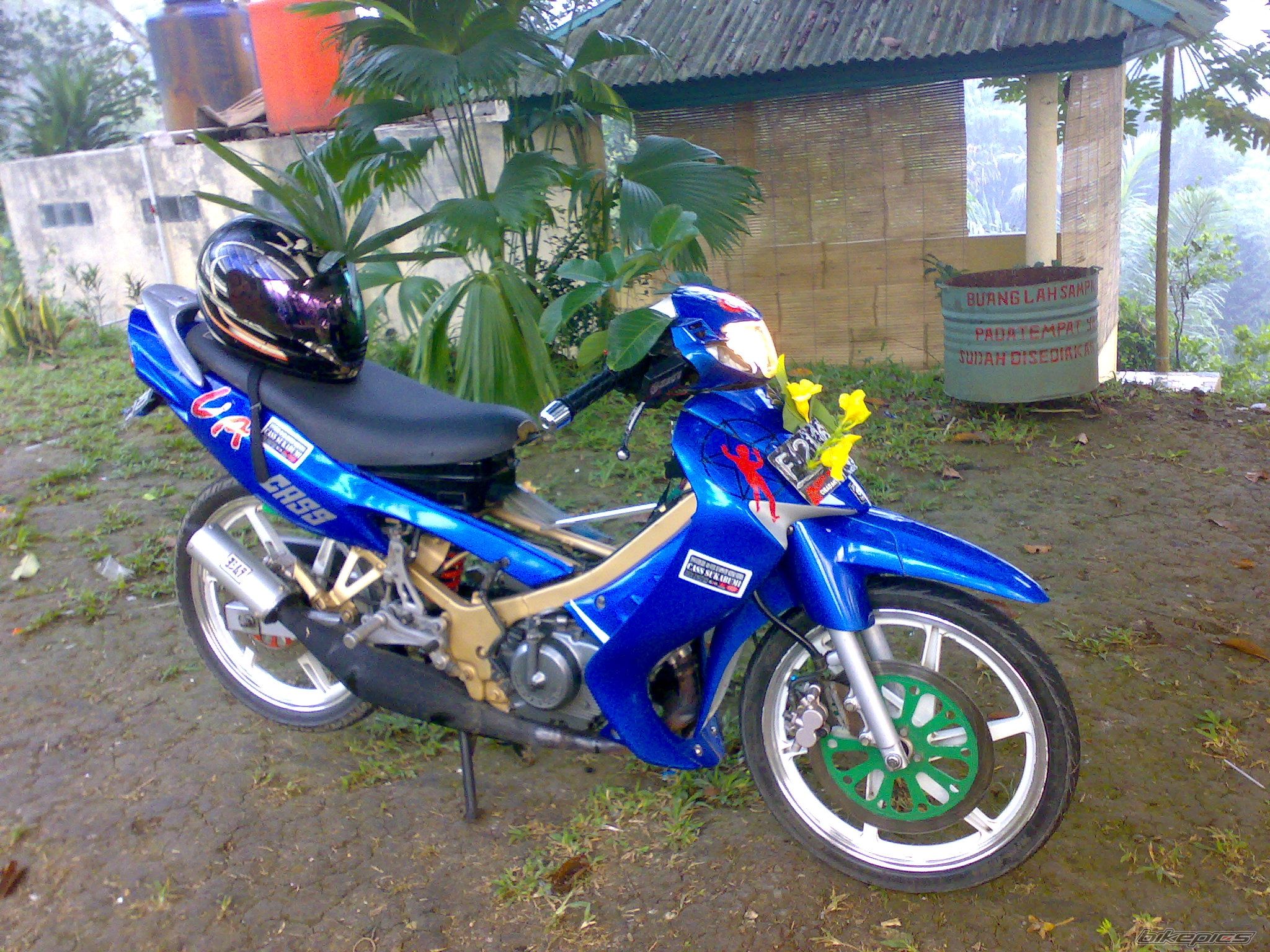 Photo 1990002