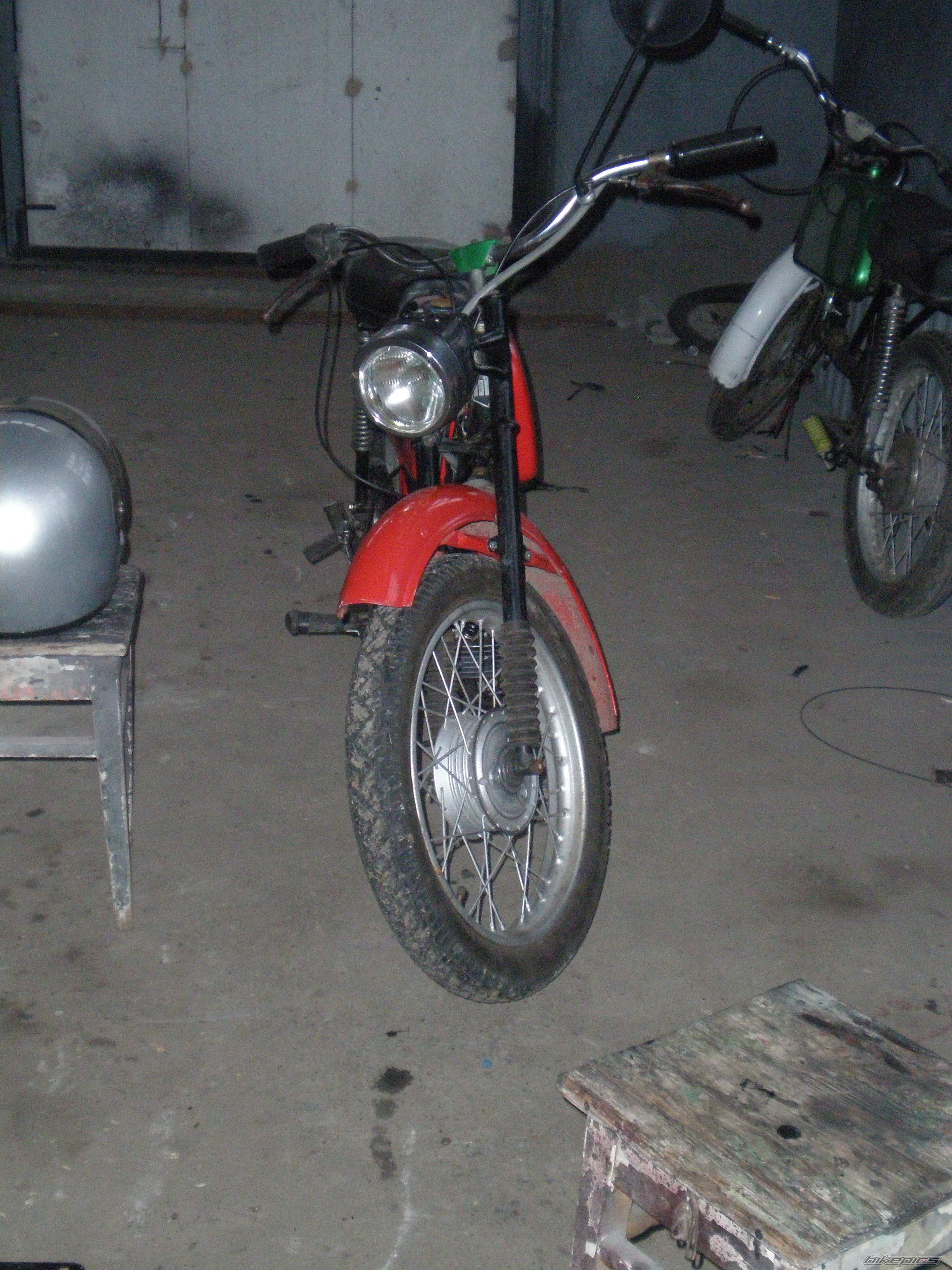 Photo 1990102
