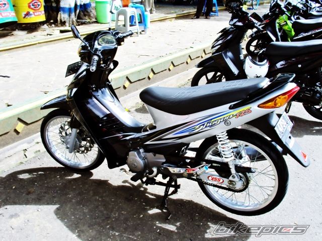 Photo 1990105
