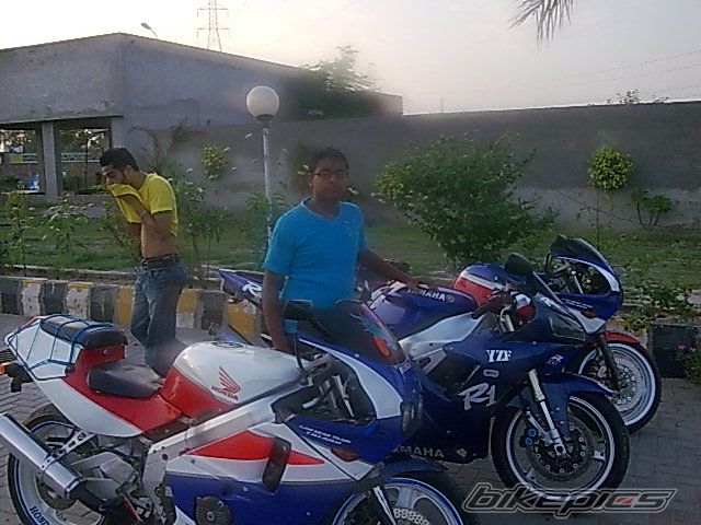 Photo 1990189