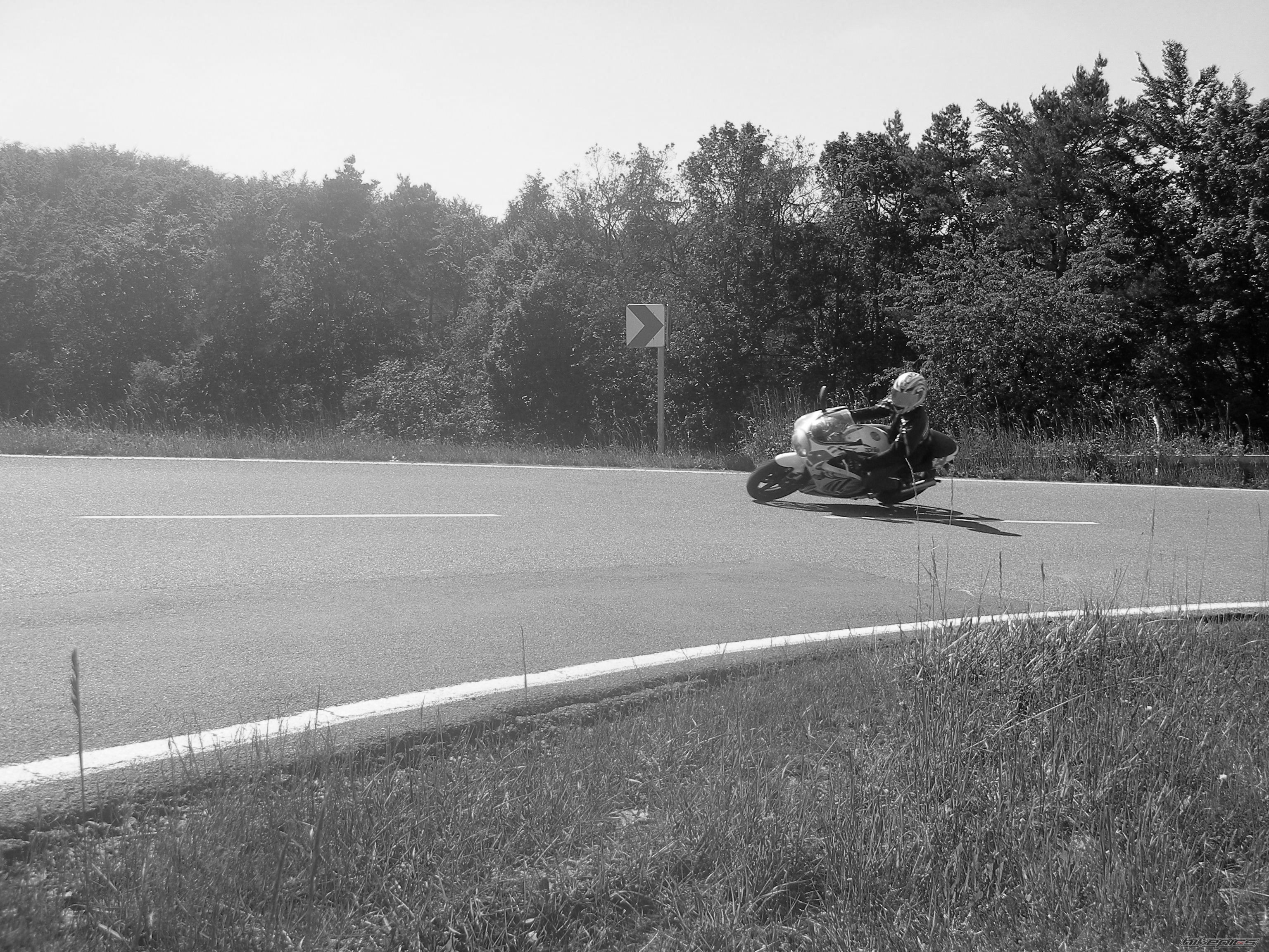 Bike Photo 1990411