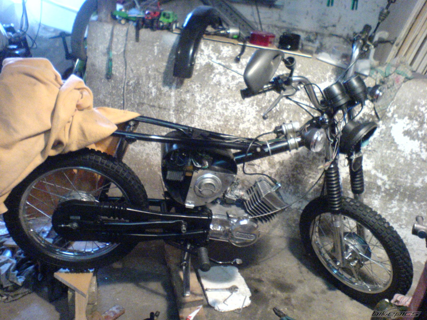 Photo 1990441