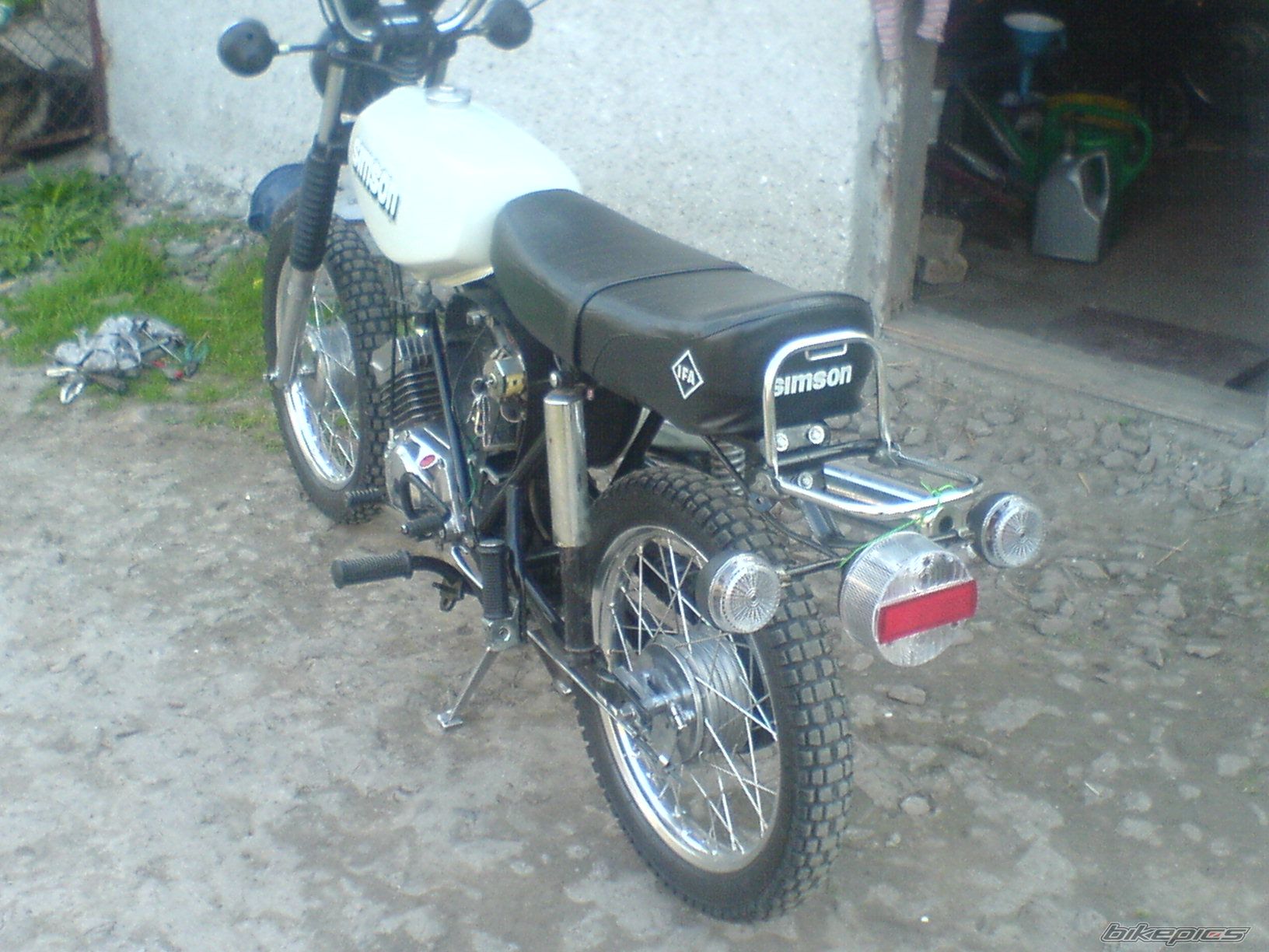 Photo 1990456