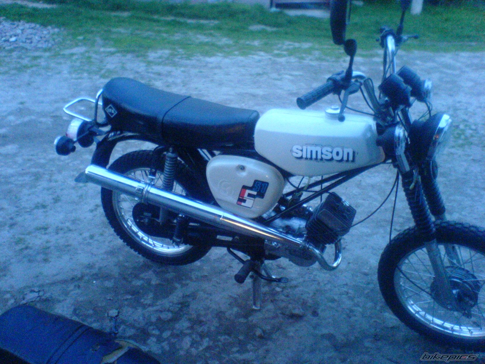Photo 1990463
