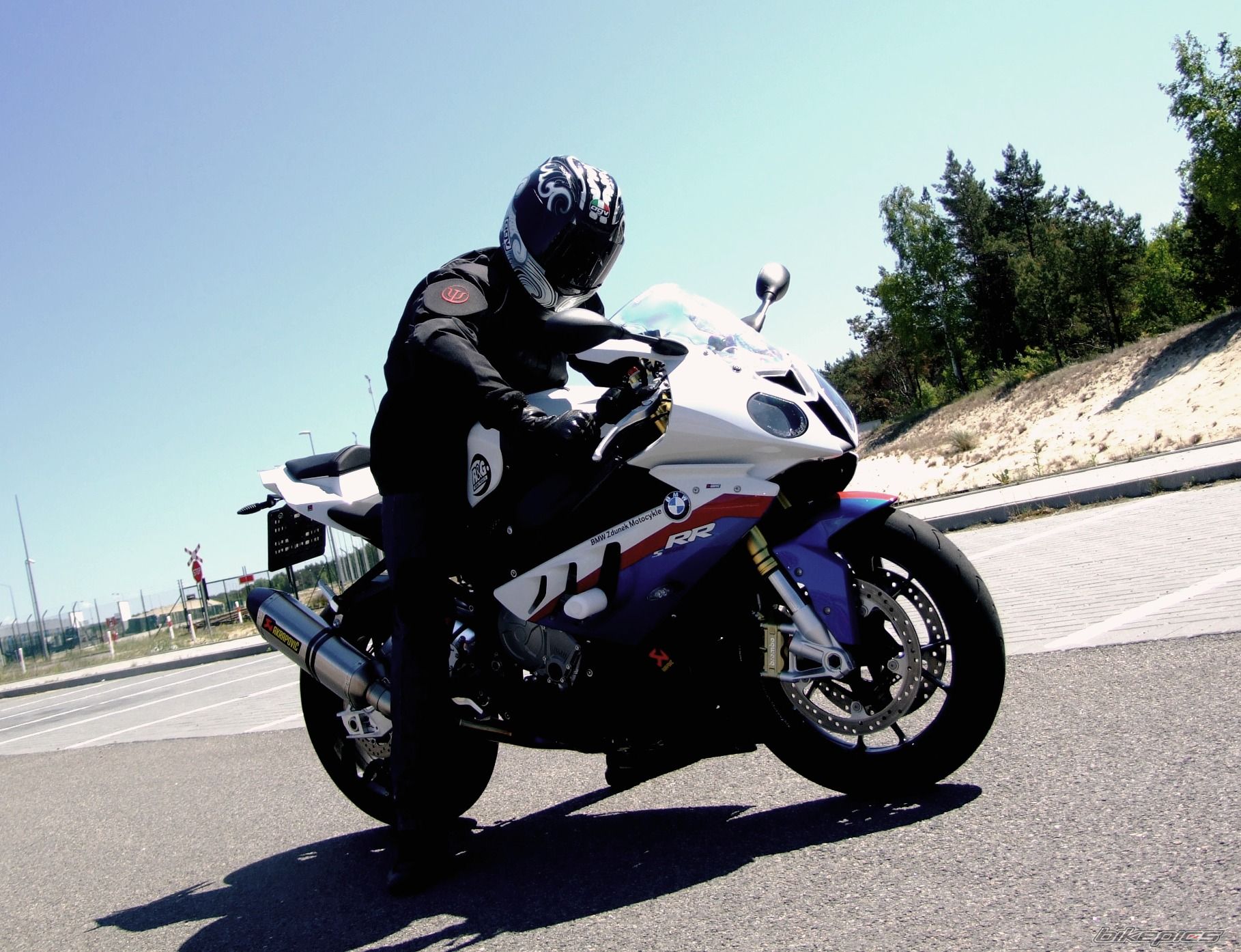 Bike Photo 1990969