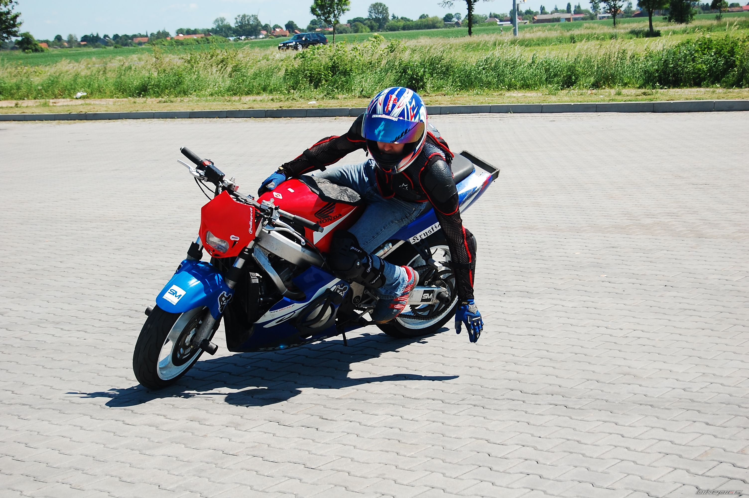 Bike Photo 1991334