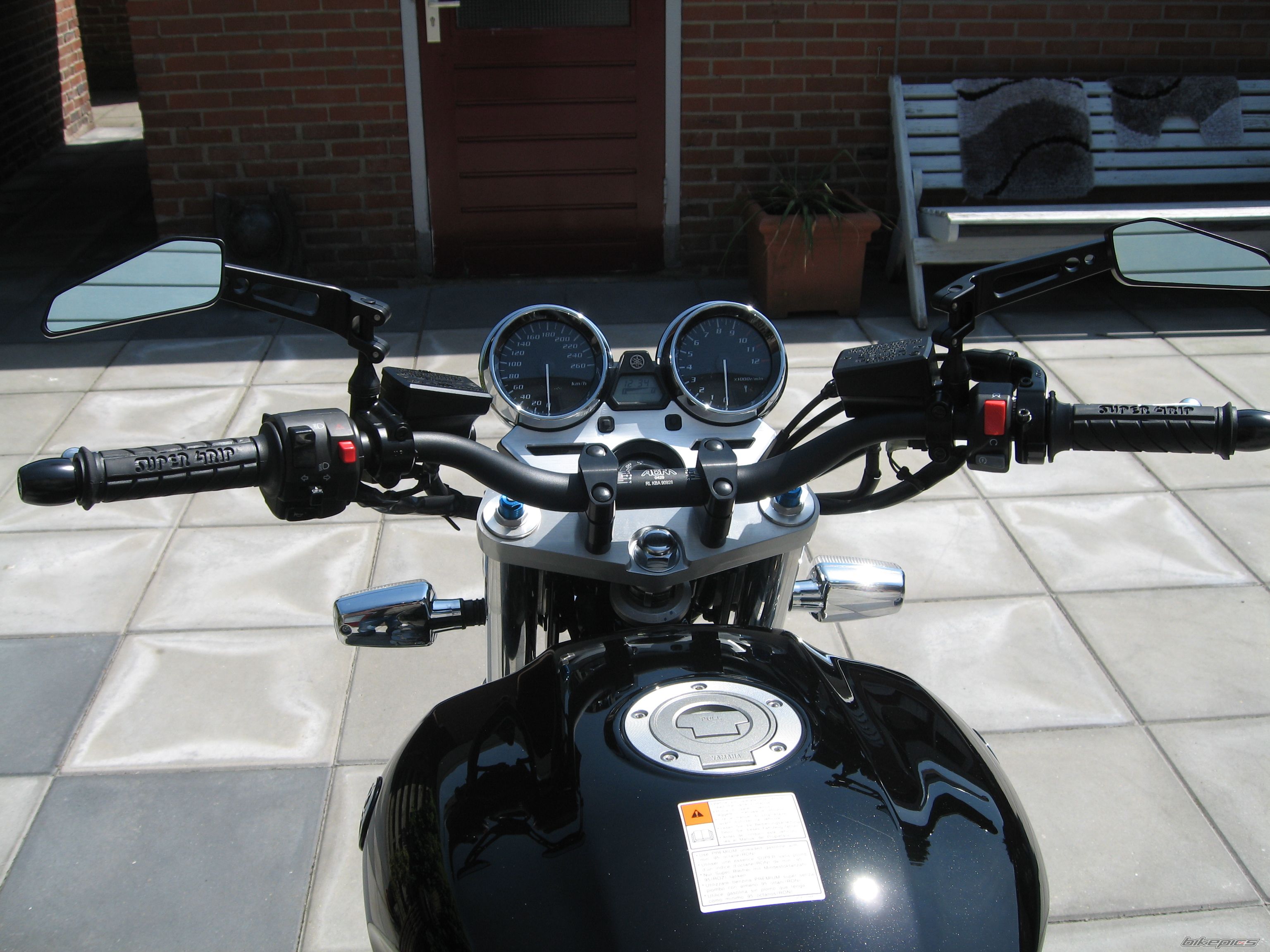 Bike Photo 1991940