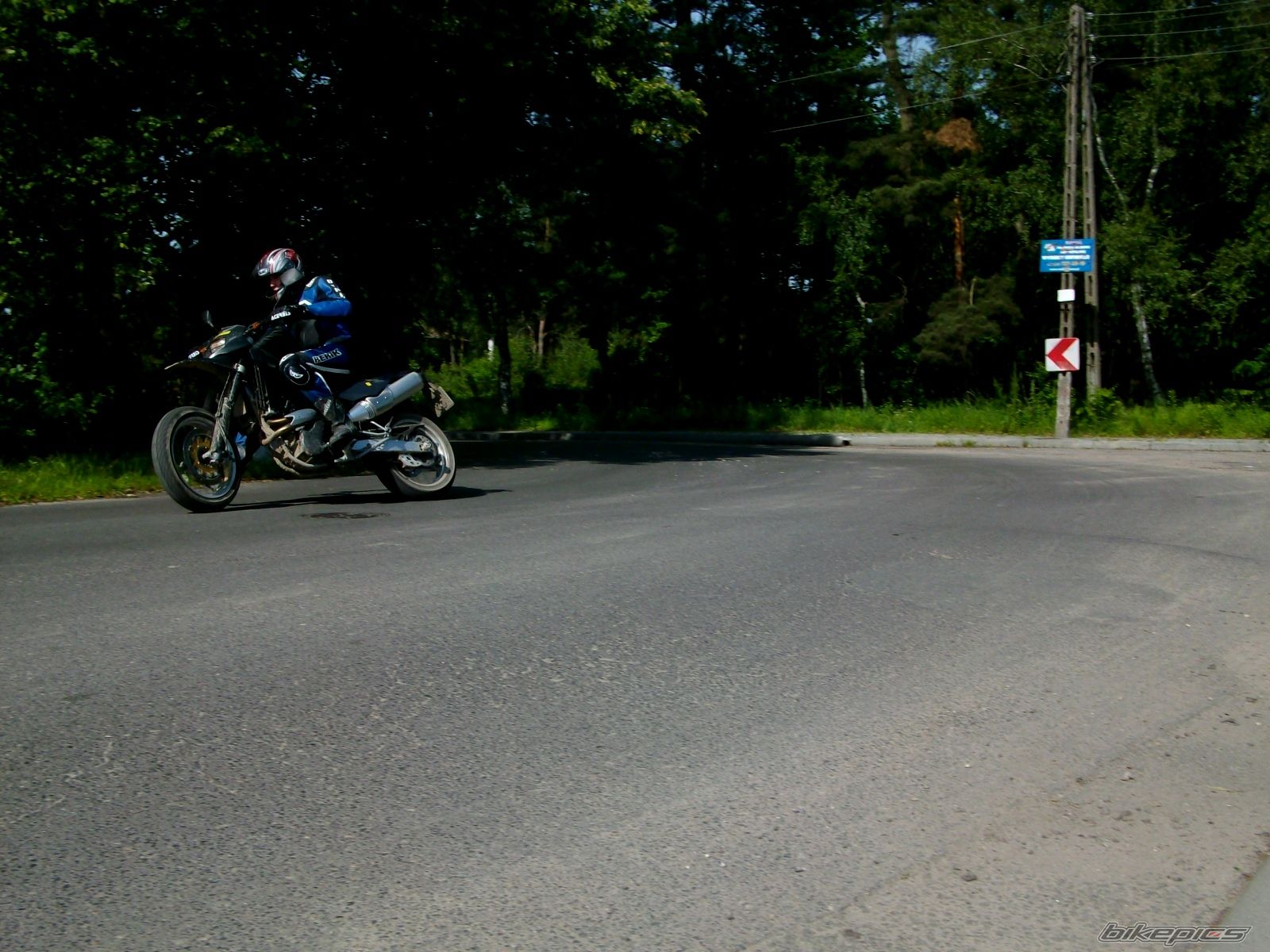 Photo 1992196