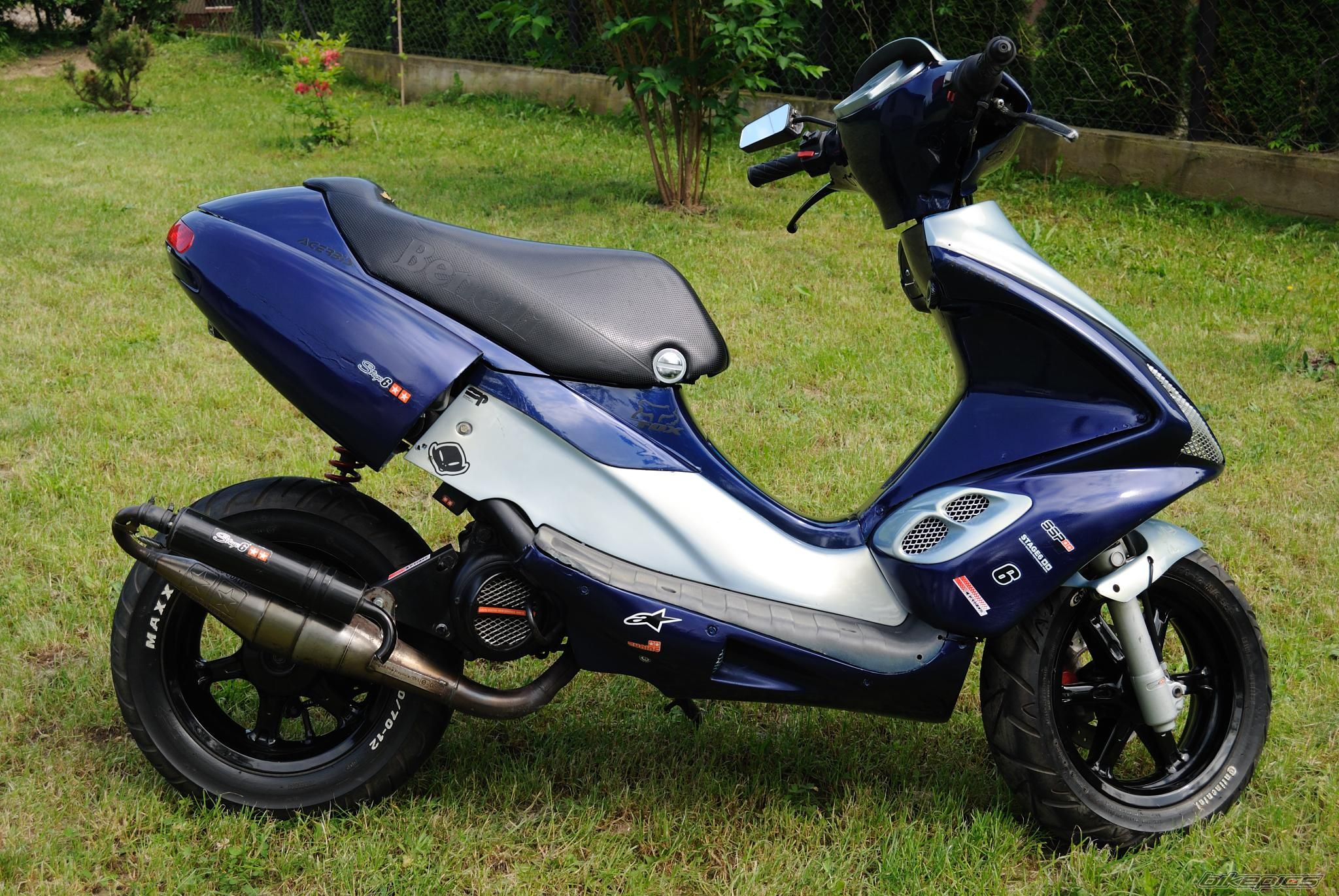 Bike Photo 1992435