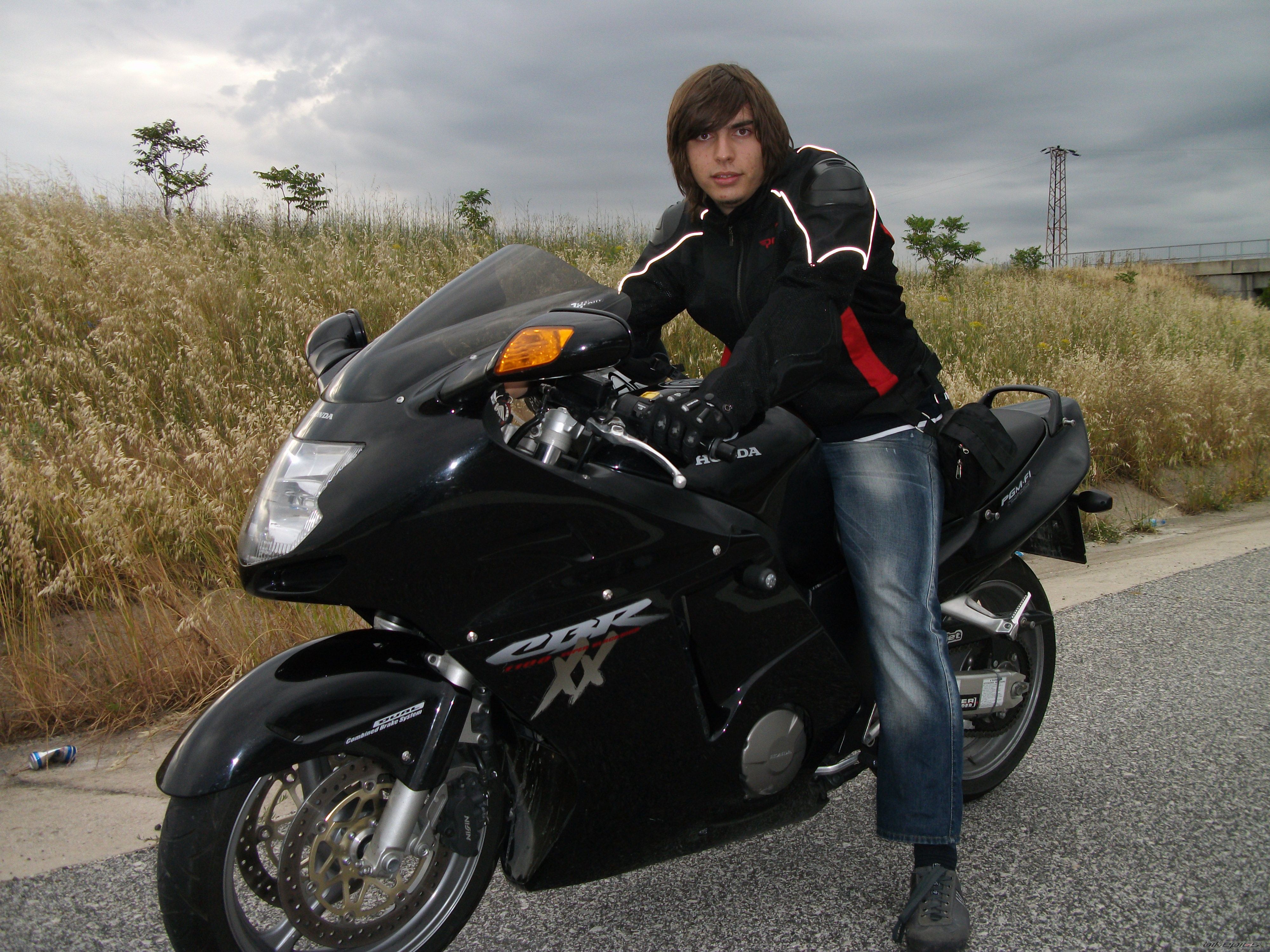 Bike Photo 1992609