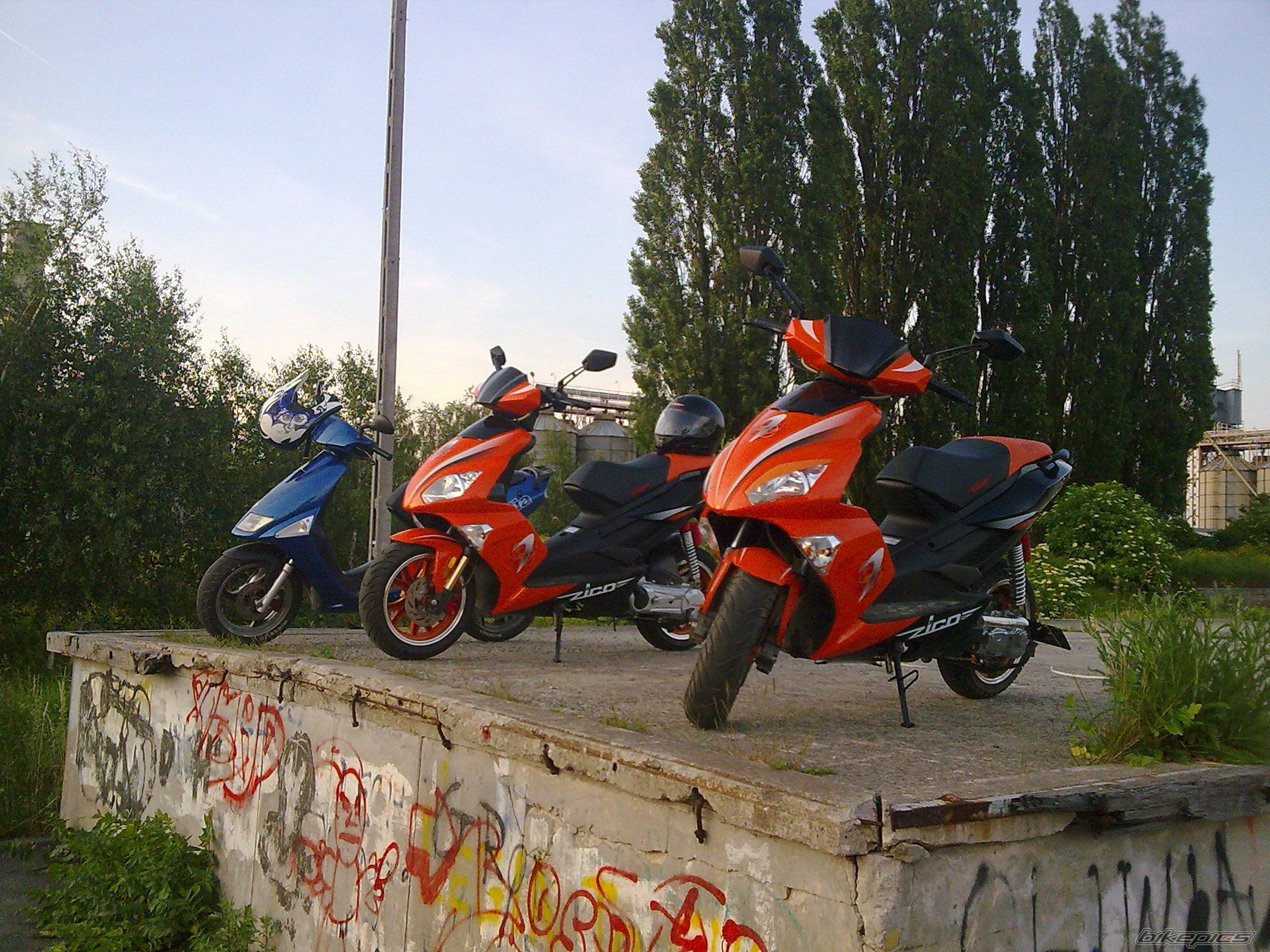 Photo 1993415