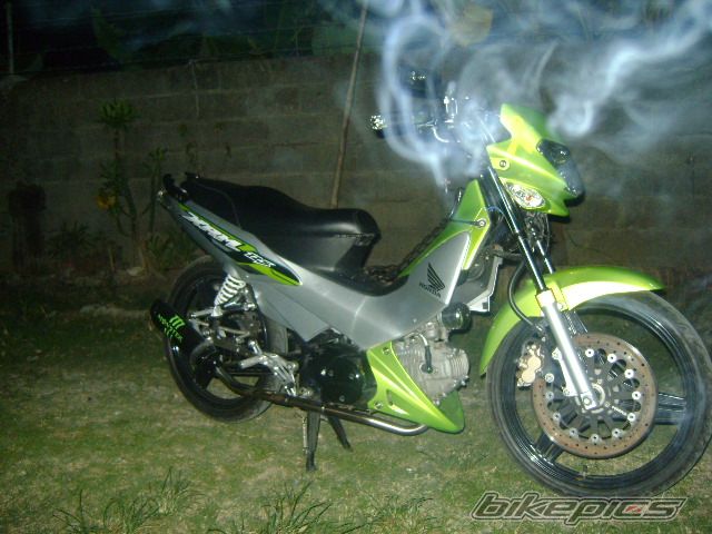 Photo 1993817