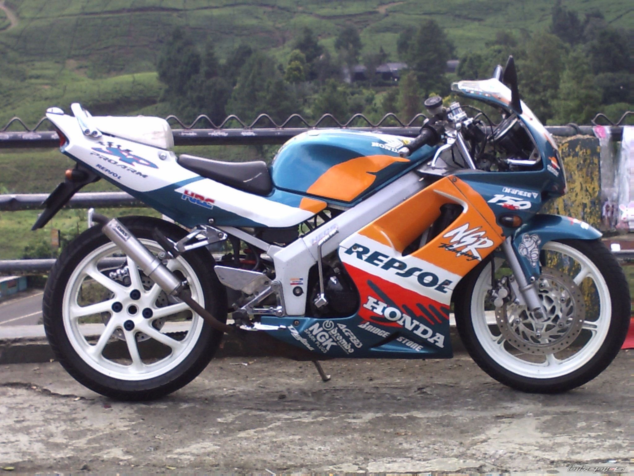 Bike Photo 1993857