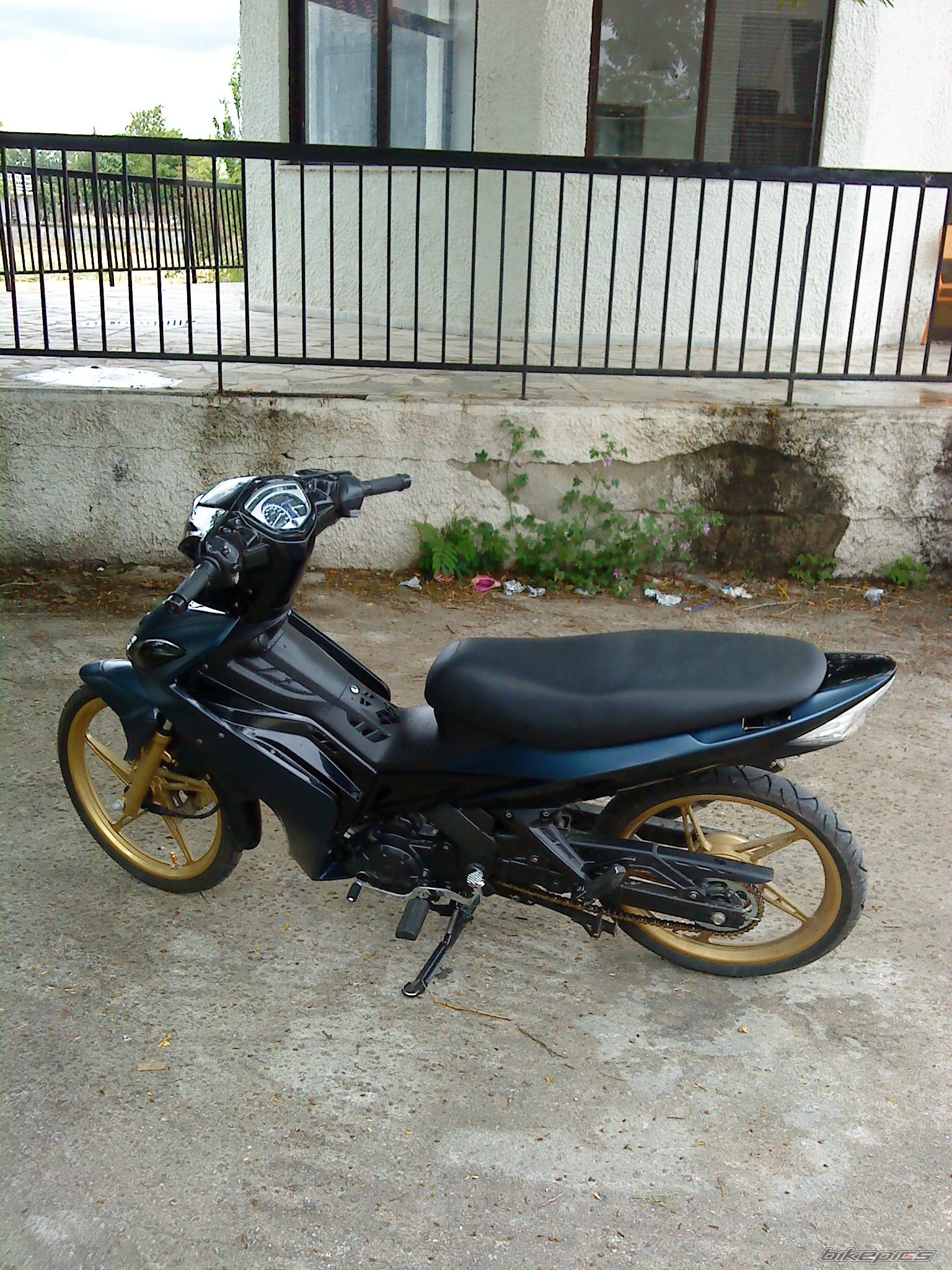 Bike Photo 1995069