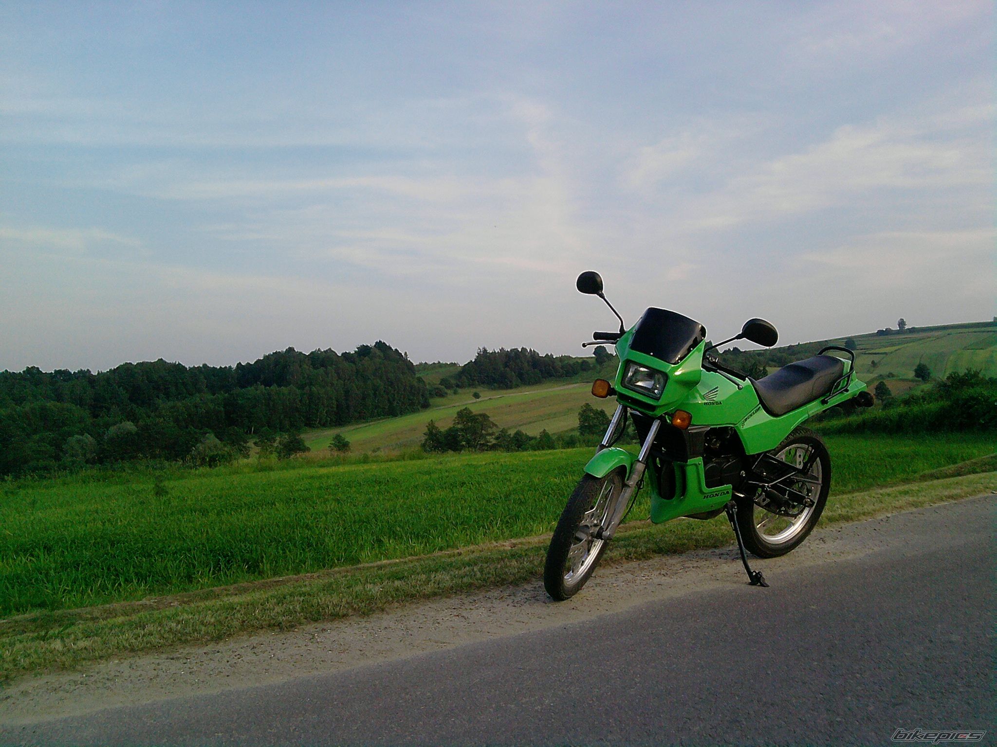 Bike Photo 1995089